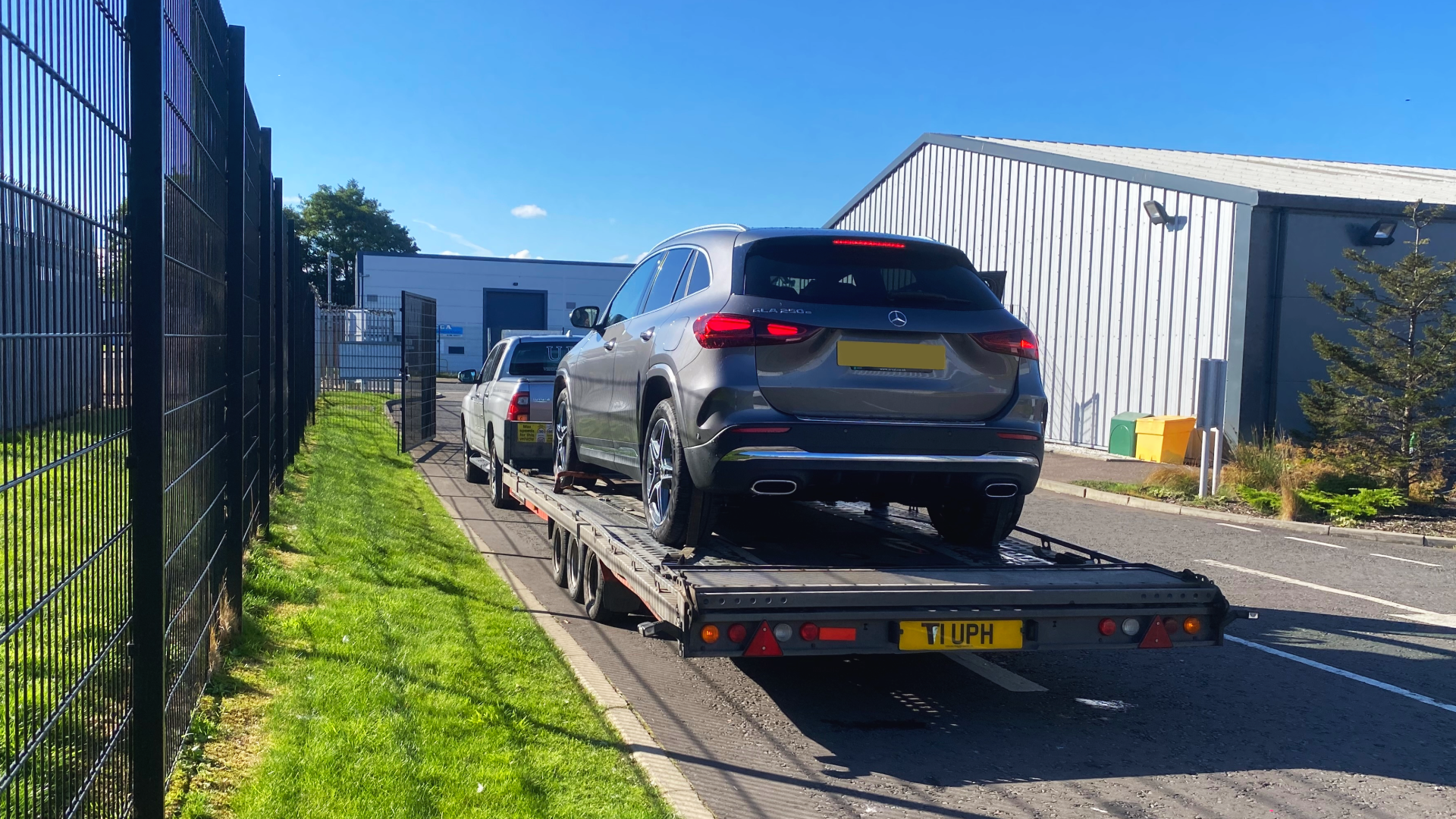 Preparing for Summer: Why Now Is the Time to Book Car Transportation Service