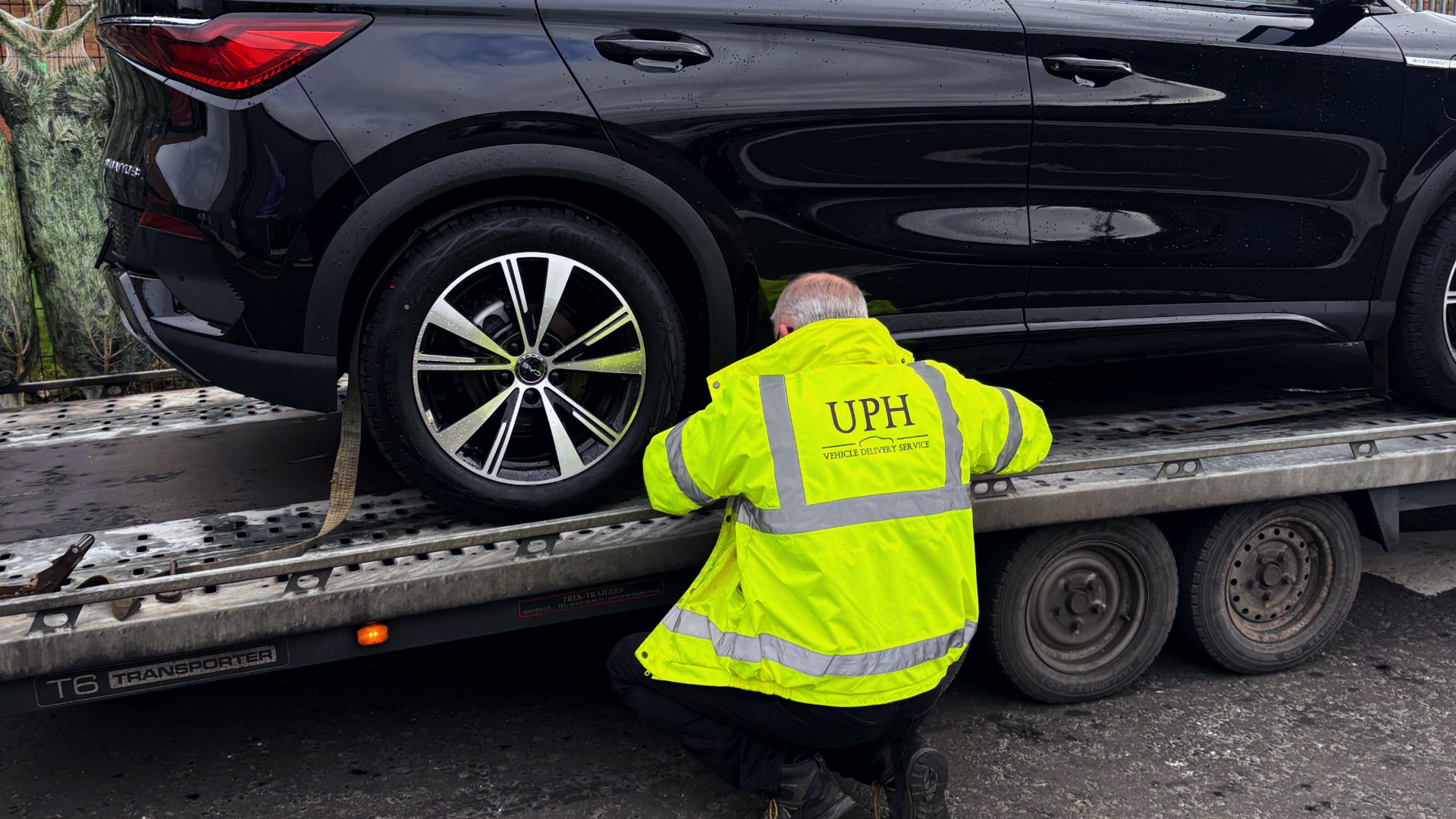 UPH VDS driver preparing vehicle for delivery
