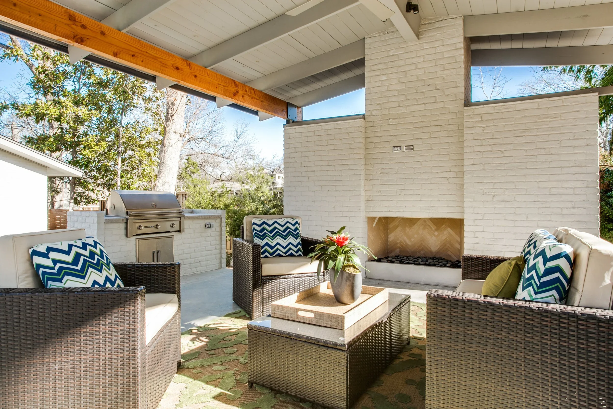 7418-malabar-ln-dallas-tx-1-High-Res-21.webp