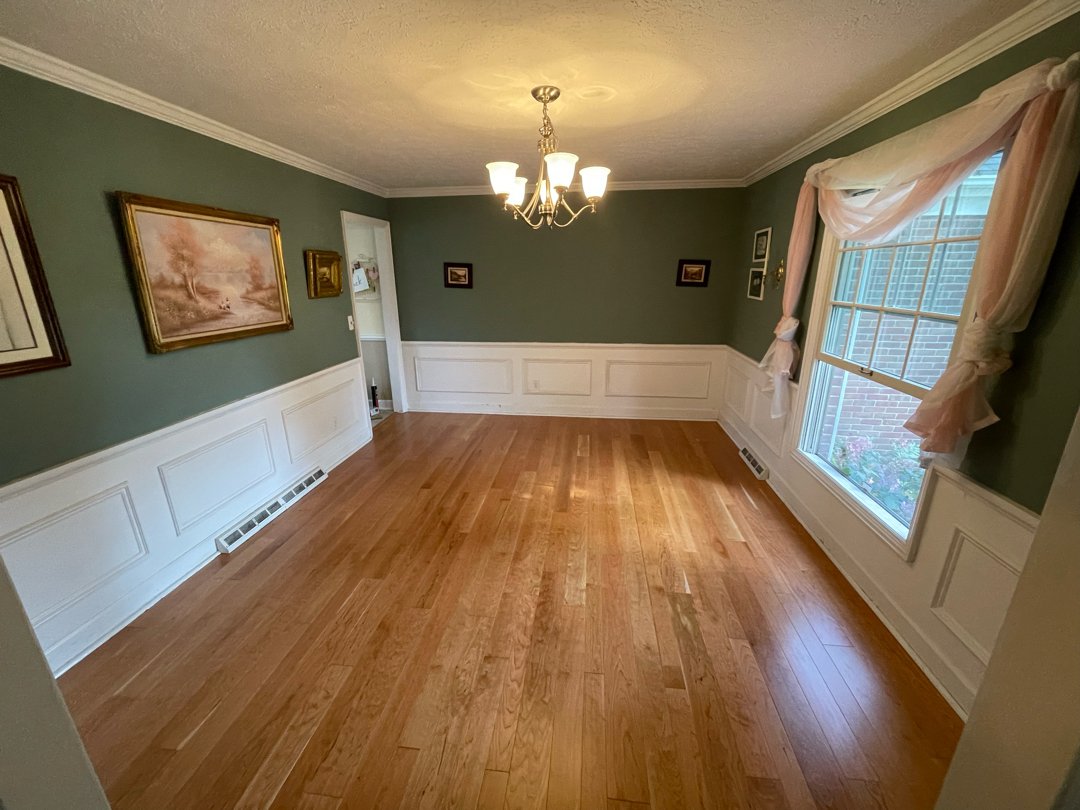 Cherry wood with a natural finish. Floor installation in a private residence.