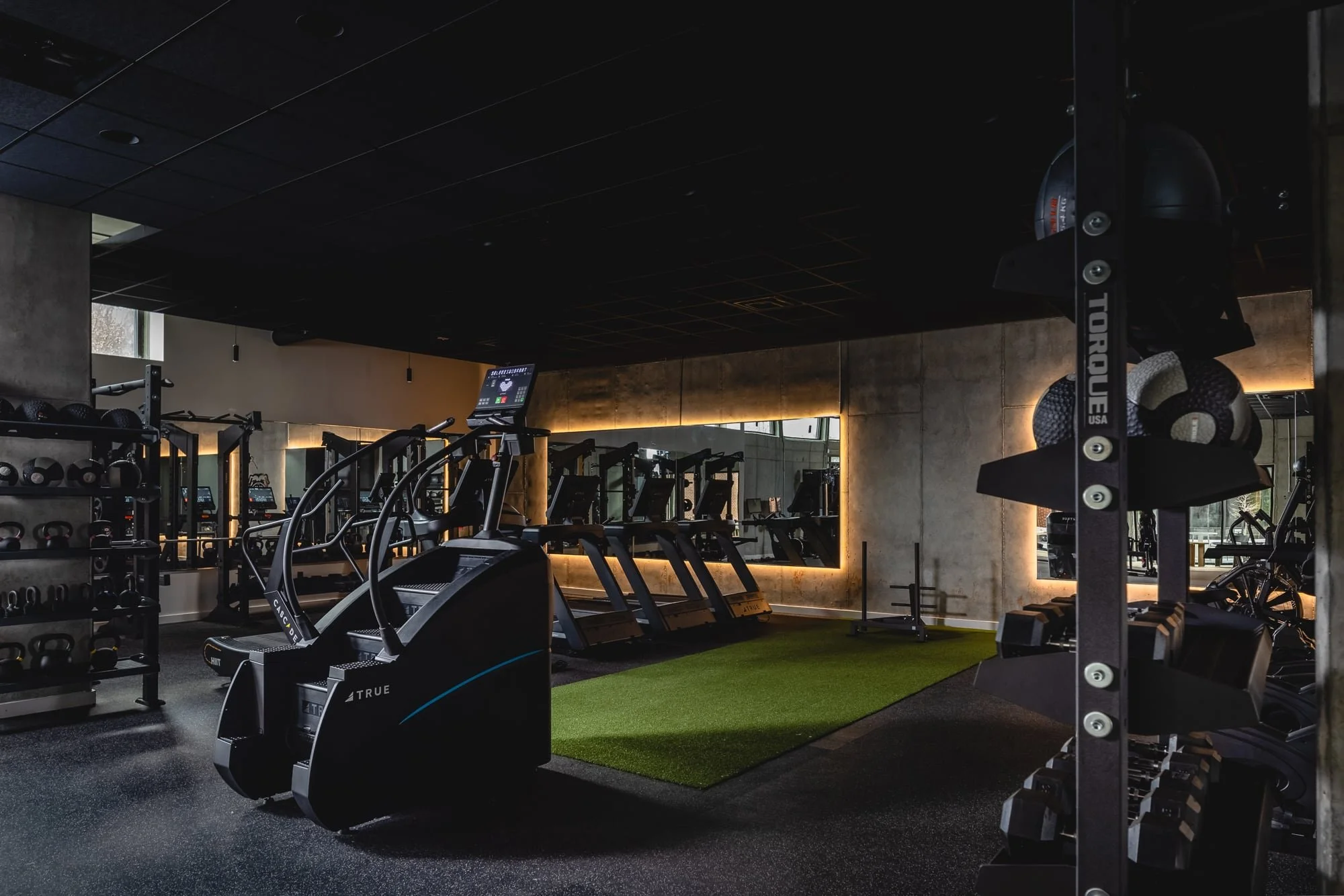 2025-12_Studio.BNA_1785 Club_social-28.jpg