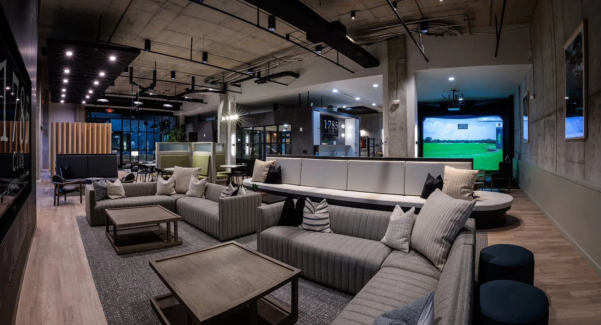 1785_CLUB_social_lounge_tee_box_05.jpg