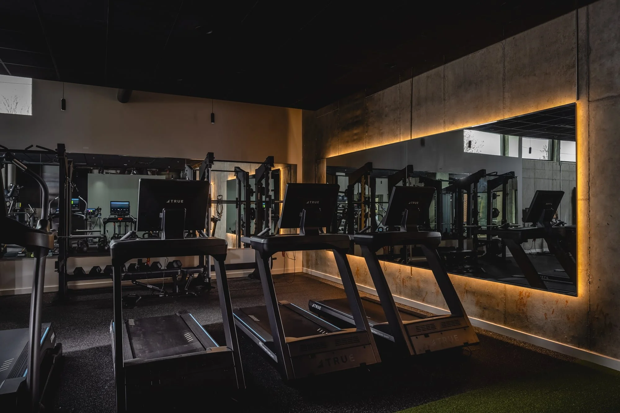 2025-12_Studio.BNA_1785 Club_social-29.jpg