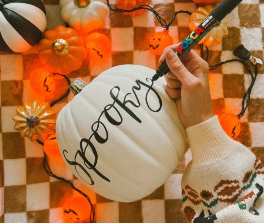 Modern calligraphy & pumpkin lettering class