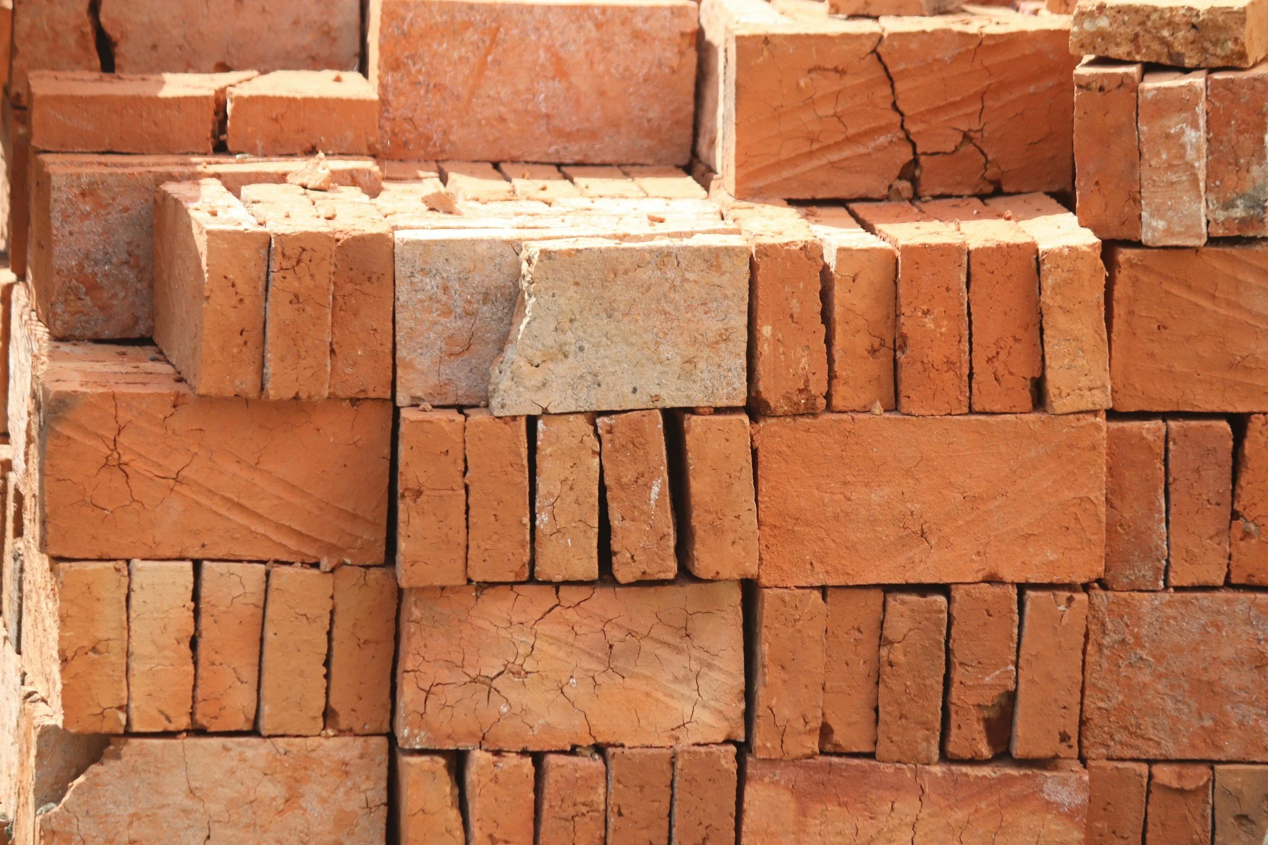 How to Source Cheap Building Materials: A Comprehensive Guide