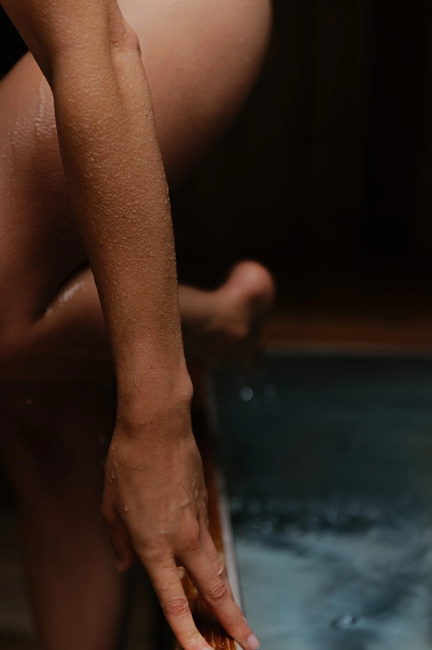 The cold plunge asks for your attention. It strips away the noise and offers clarity, if you let yourself stay. The breath becomes a way to anchor yourself as sensation intensifies.

Try this practice next time you plunge: Sama Vritti (Equal Ratio Br