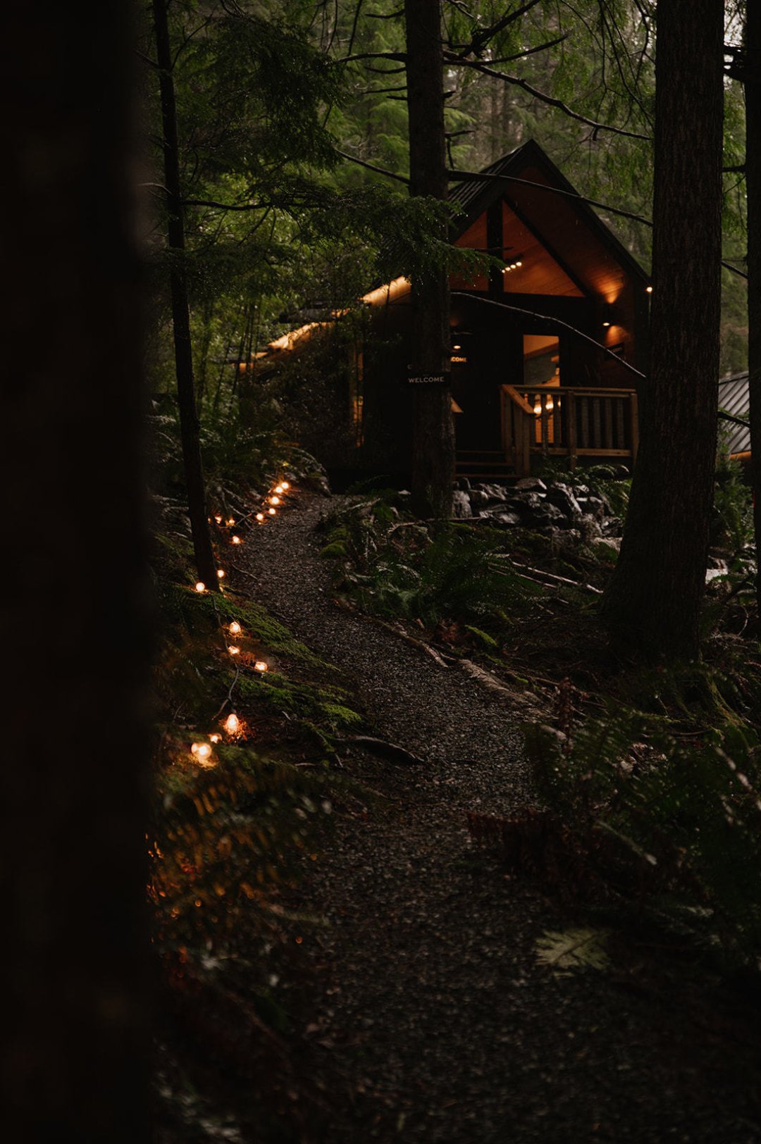 As November arrives and settles over the valley, it brings cooler air, slower days, and quiet moments between the rain. 🌧️🍂

Here at Mist, we move with the rhythm of the season.
We lean into the slower pace, the sound of rain on cedar, the balance 