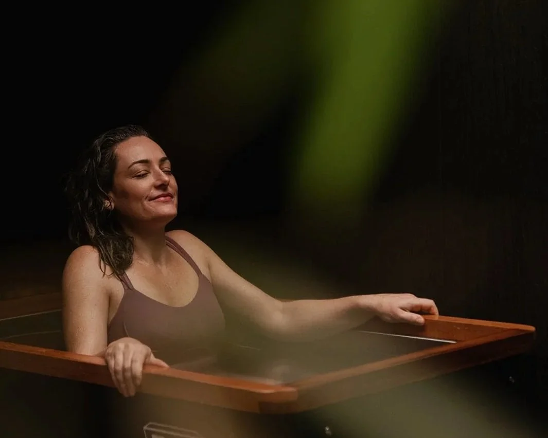 cold plunge women hormones