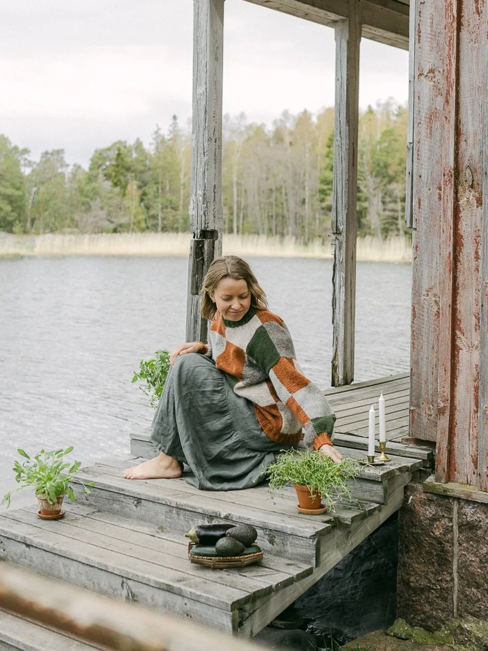 On ihan parasta n&auml;hd&auml; asiakkaasta konkreettisesti se helpotus, kun suuri tavarataakka on l&auml;htenyt hartioilta. 

Hartiat ovat valahtaneet alas, sill&auml; suuri paino on l&auml;htenyt niilt&auml;. 

Hymy on herk&auml;ss&auml; ja helpotu