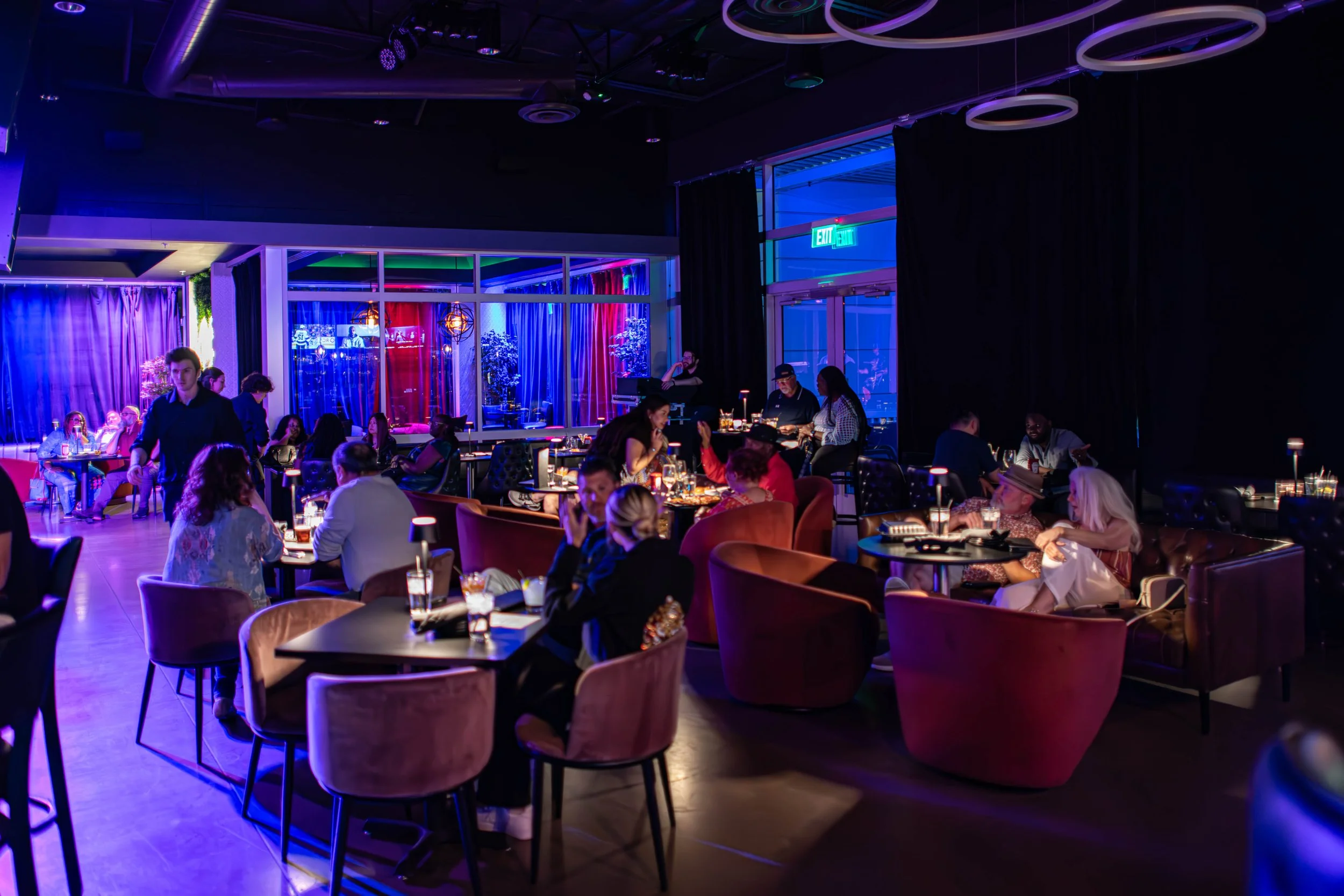 lounge 3 (1).jpg