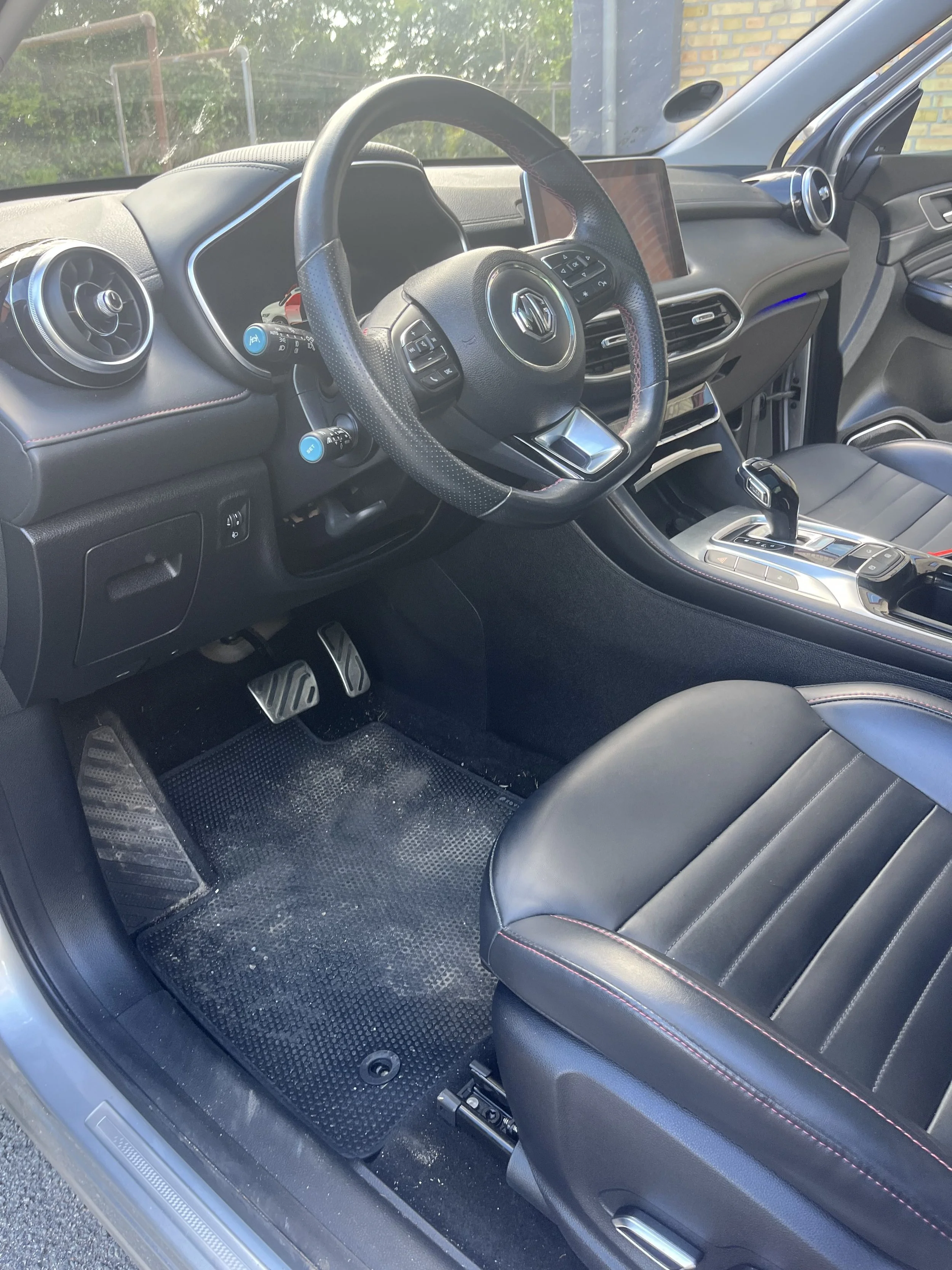 Udekørende indvendig bilrengøring fra DM Bilrens på Vestegnen samt i København, Frederiksberg, Tårnby, Roskilde, Køge, Lyngby-Taarbæk, Gentofte og Gladsaxe.