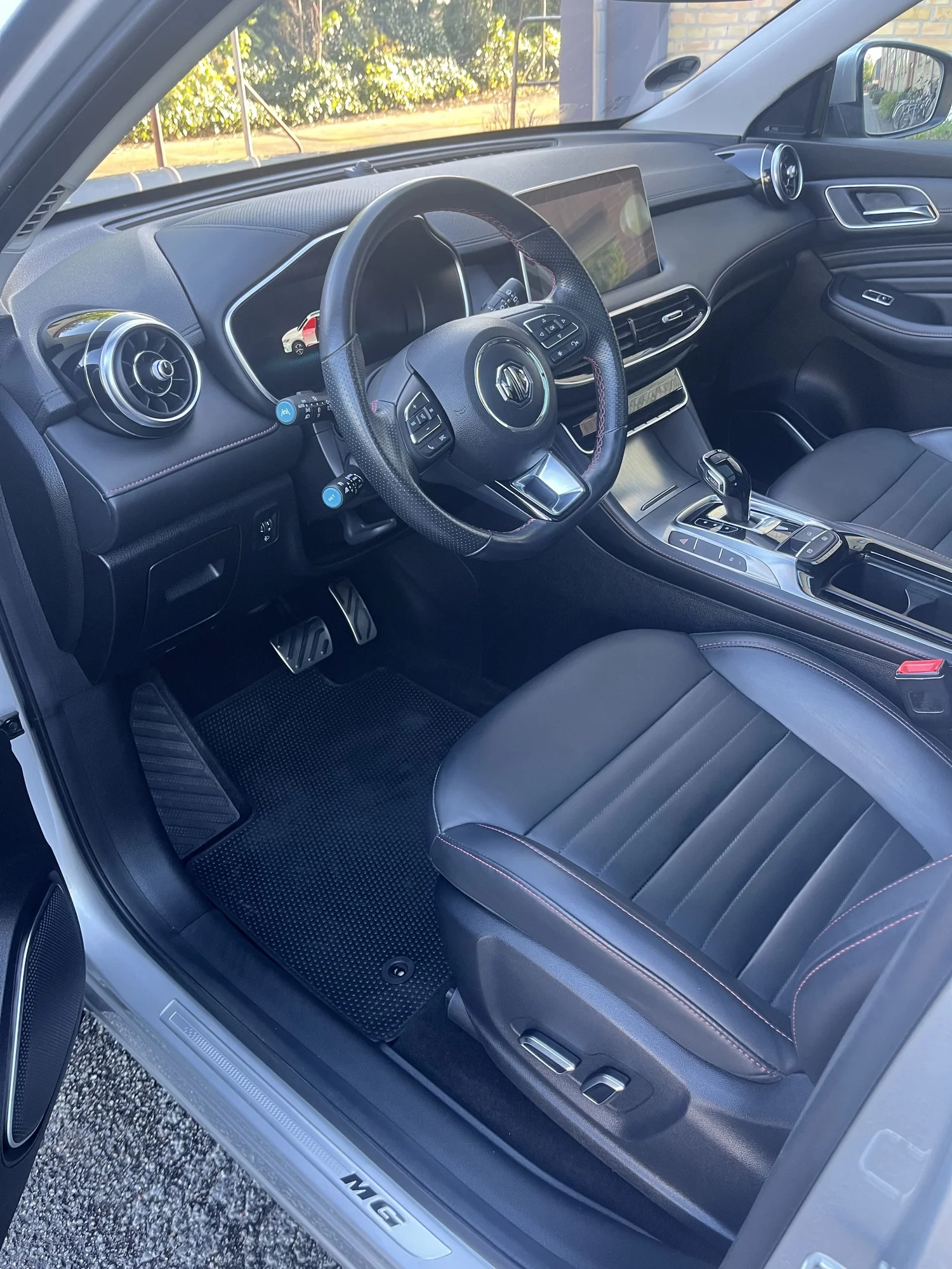 Udekørende indvendig bilrengøring fra DM Bilrens på Vestegnen samt i Storkøbenhavn, København, Frederiksberg, Tårnby, Roskilde, Køge, Lyngby-Taarbæk, Gentofte og Gladsaxe.