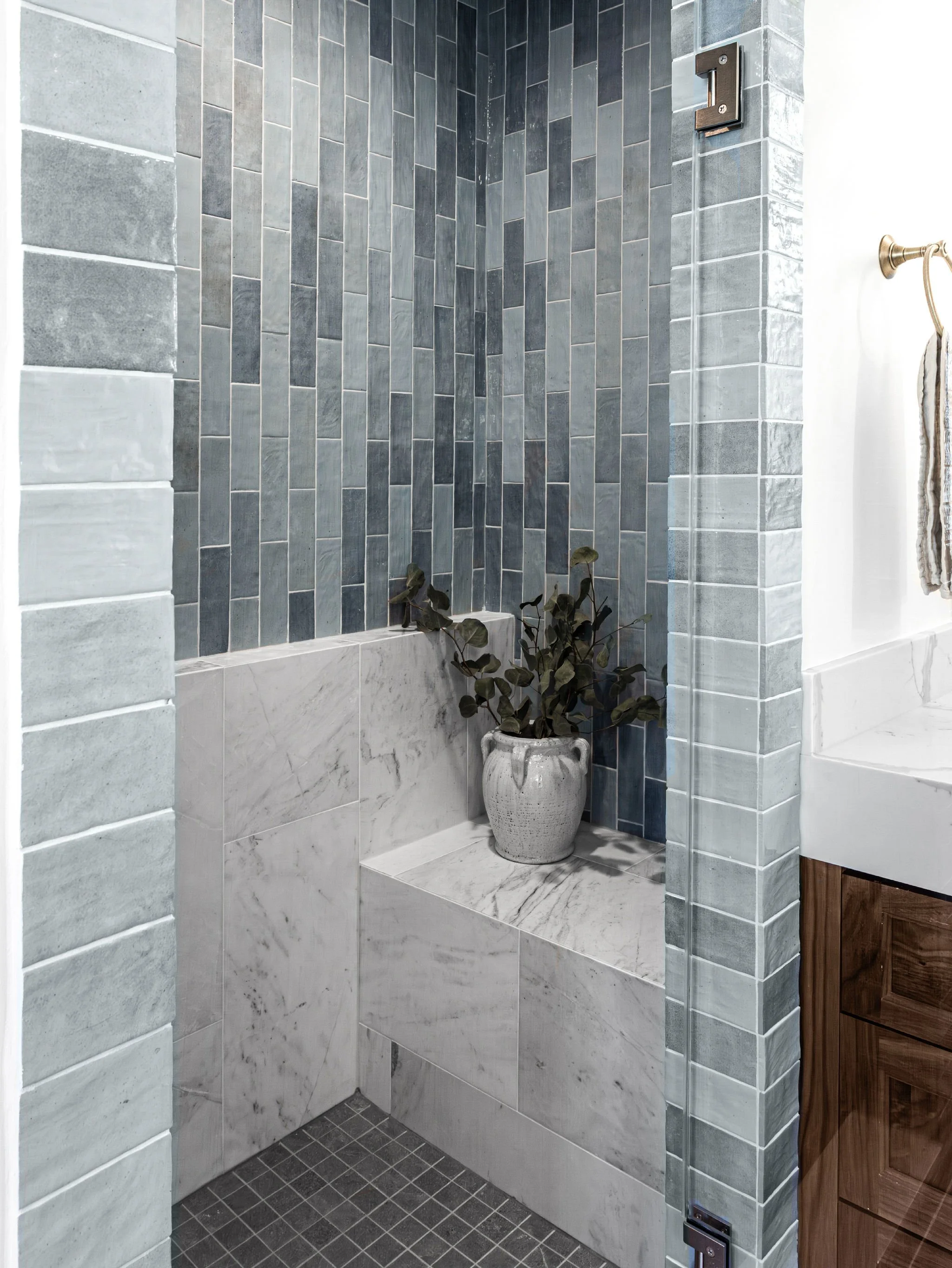 DANETPhotography_BrandeisInteriors_MasterBathroom_10.jpg