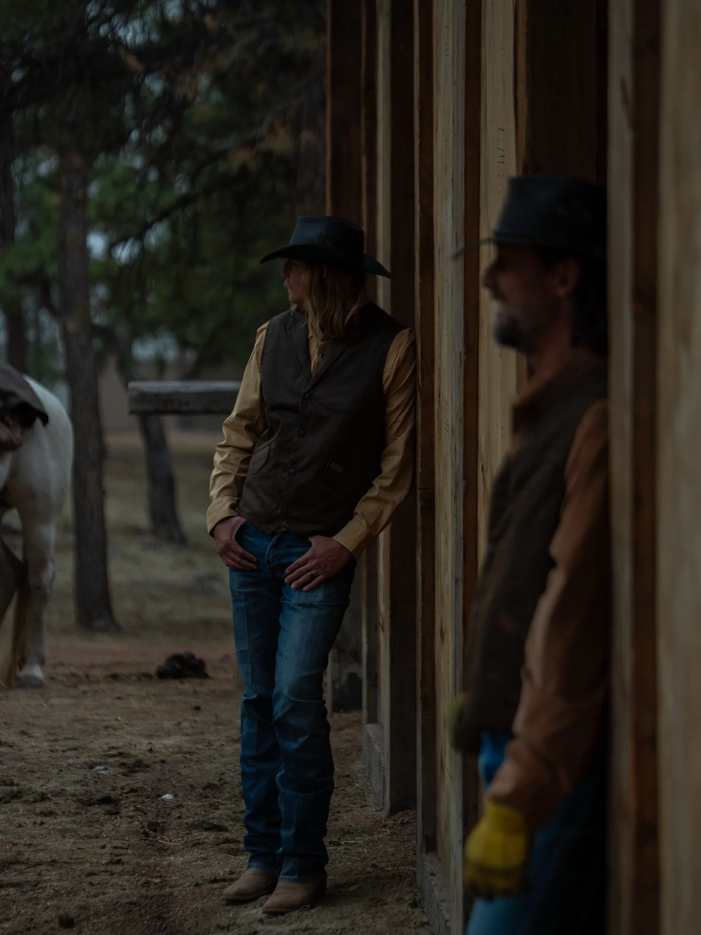 How 3 photographers captured the same shoot at our last retreat 🤍 
We are getting SO excited for Tucson!! 

#thecowboycreative #westernphotography #photoretreat #photographyretreat #westernphotographer #photographyworkshop #photographyeducation #cre