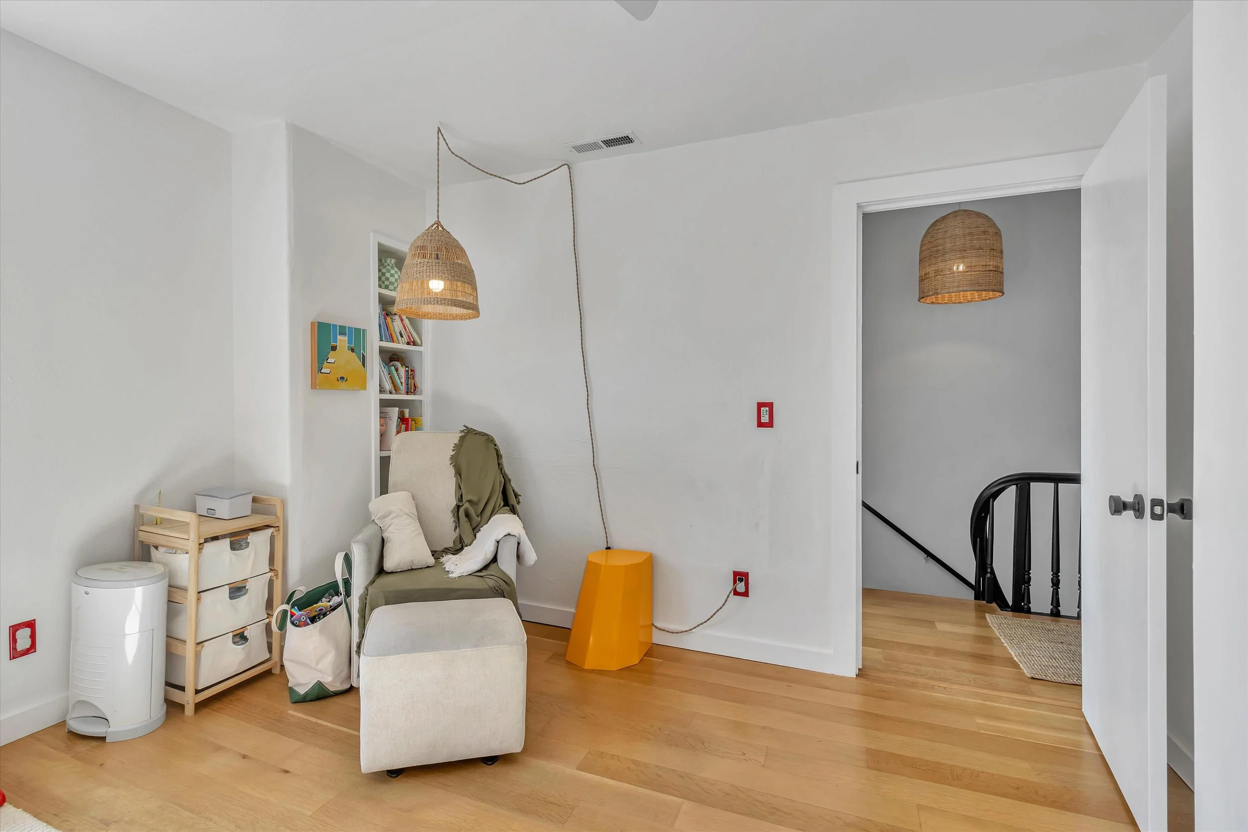 28_f8_1739ChaseStreet_022.jpg
