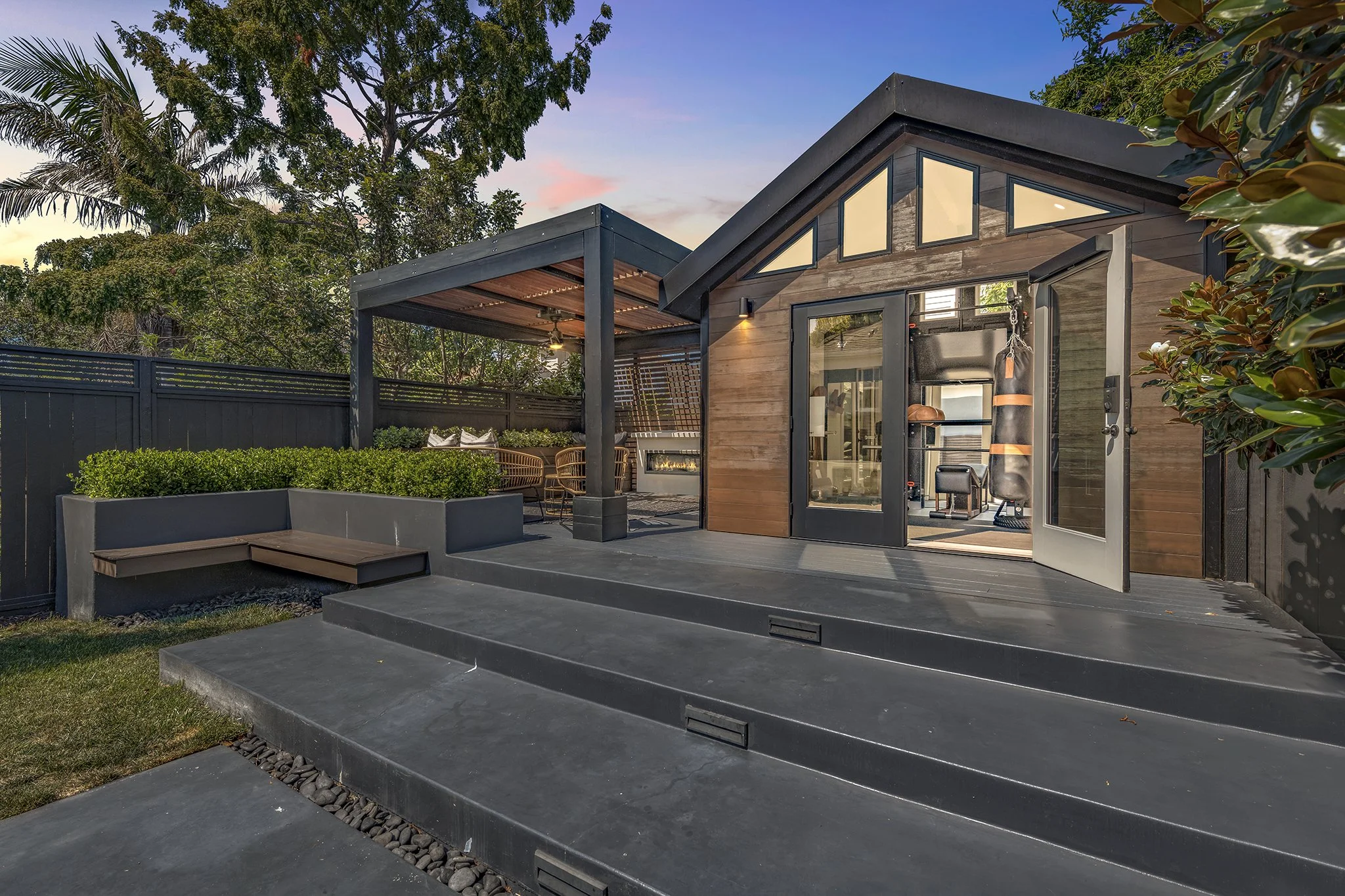 9 Ways to Creatively Sell Your Home