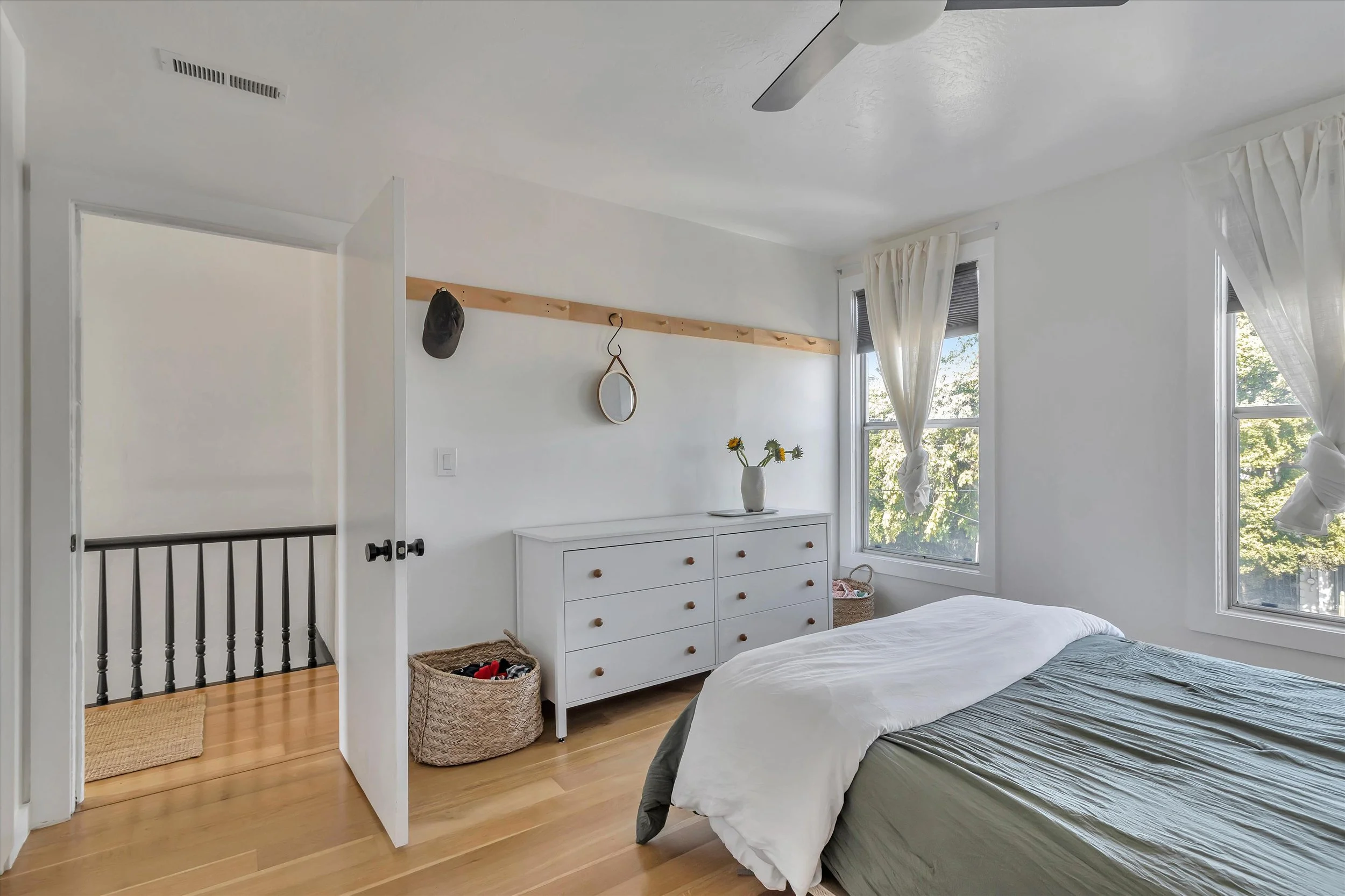 31_f8_1739ChaseStreet_025.jpg