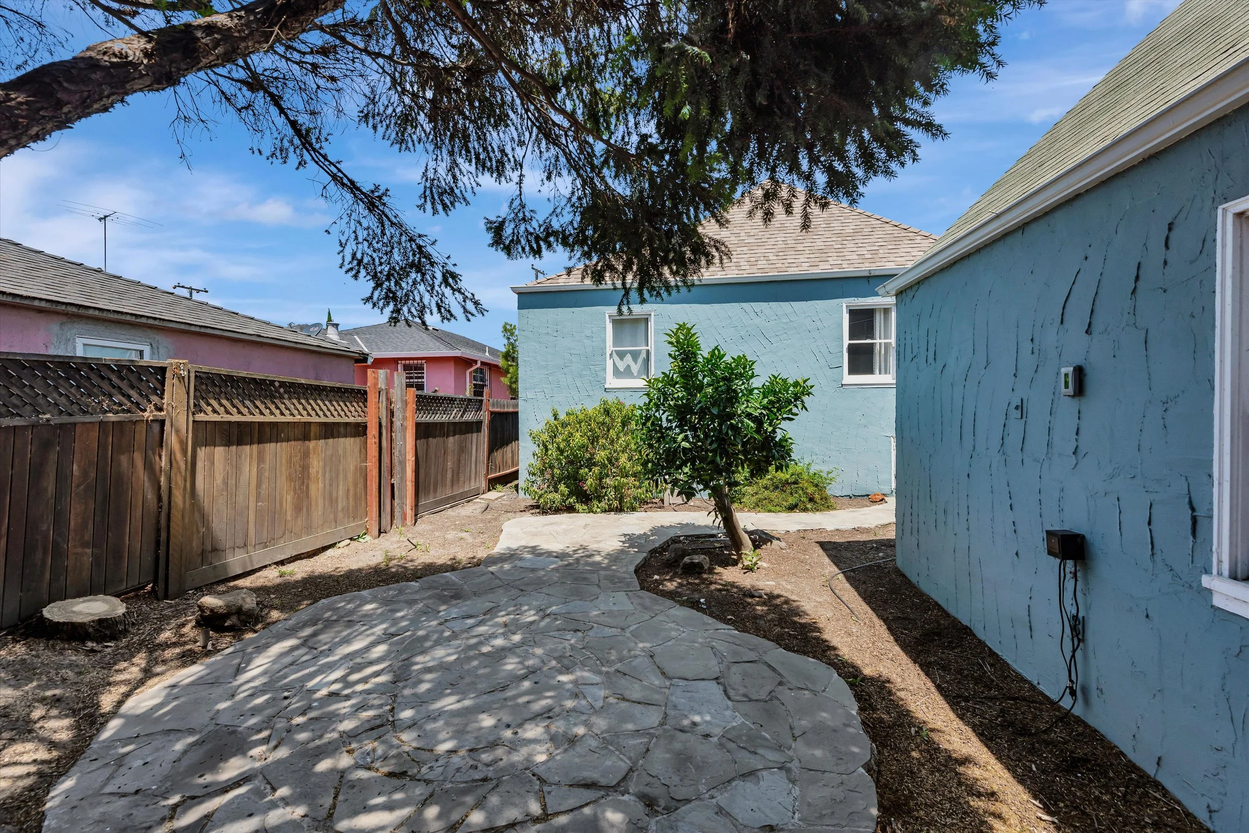 38_F8_1944108thAvenue_050.JPG