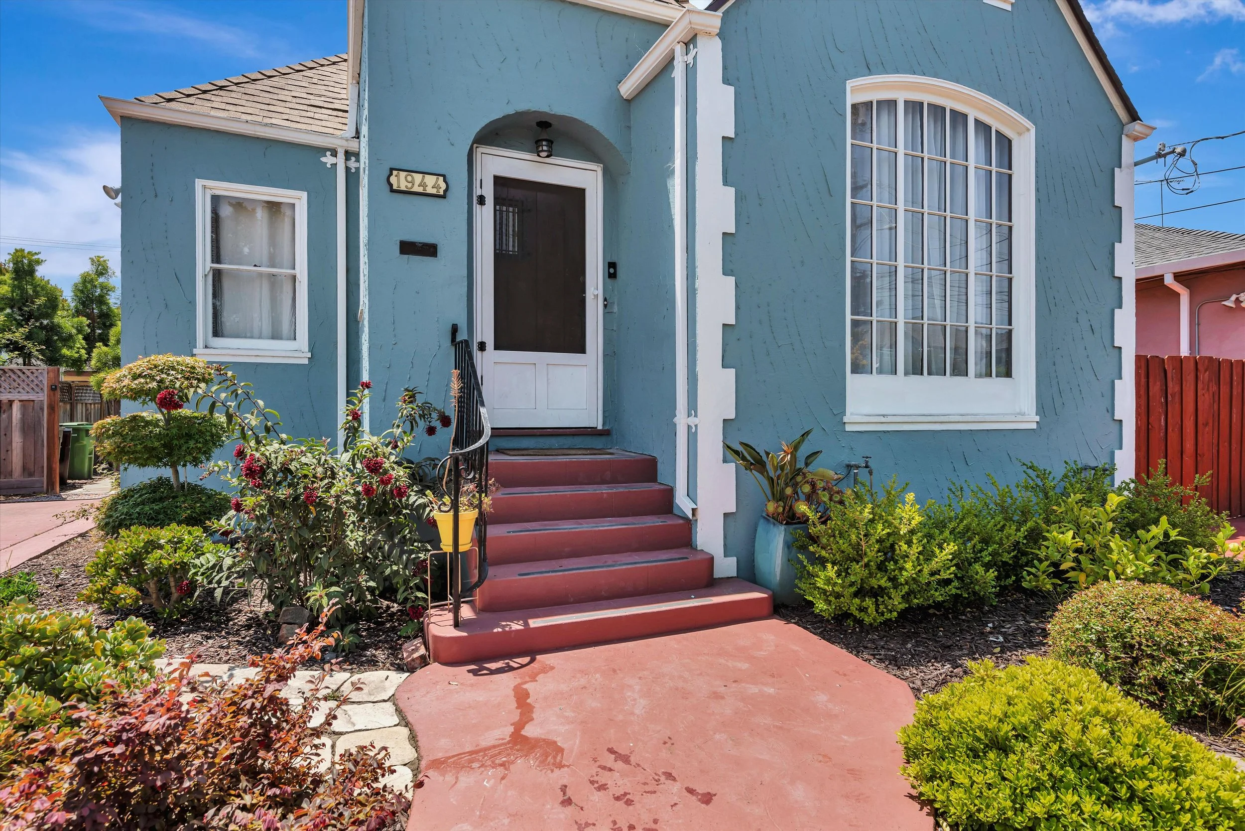 7_F8_1944108thAvenue_005.JPG