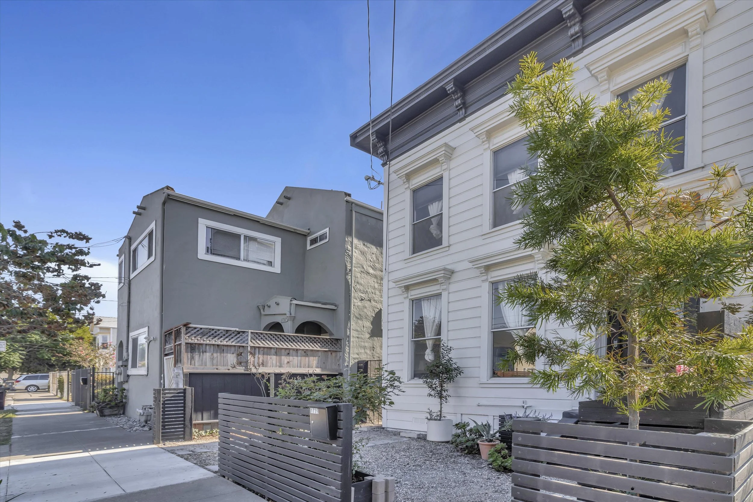 5_f8_1739ChaseStreet_004.jpg