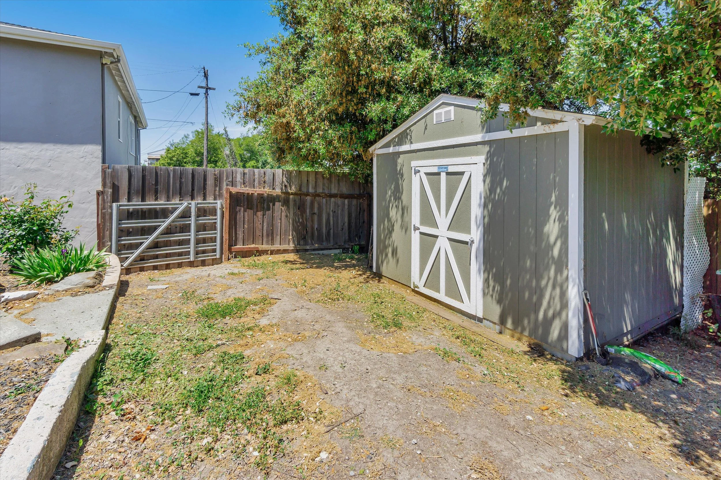 38_F8_215Suisun_047.jpg
