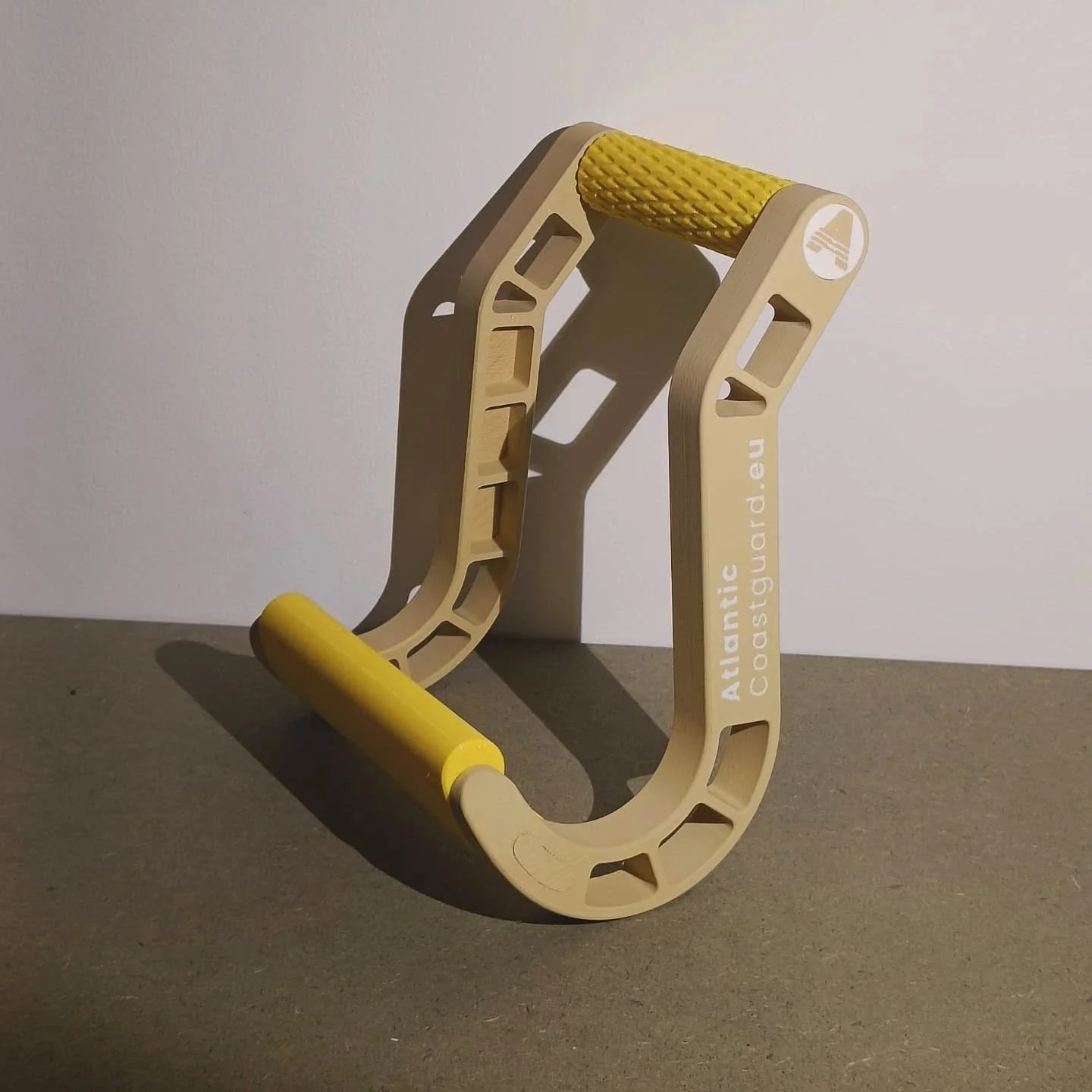 Surfing a longboard is one of the most satisfying feelings on the planet&mdash;but carrying it? Not so much. For those of us with short arms, this tool makes getting your board to and from the beach effortless.

This prototype is heading to @gemkatno