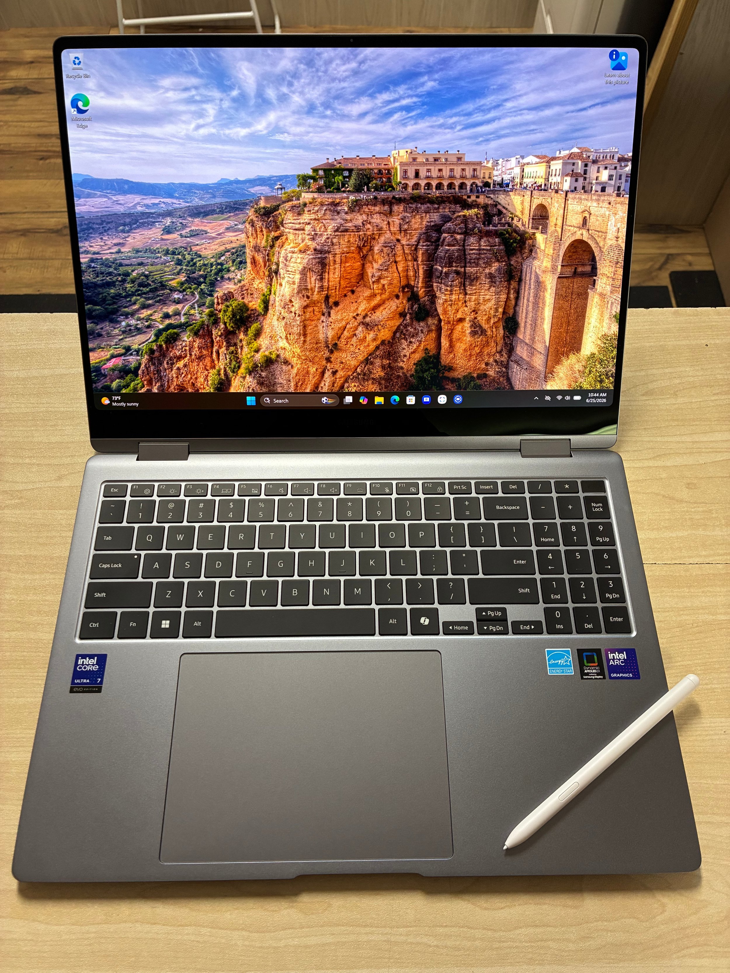 GalaxyBook+5.jpg