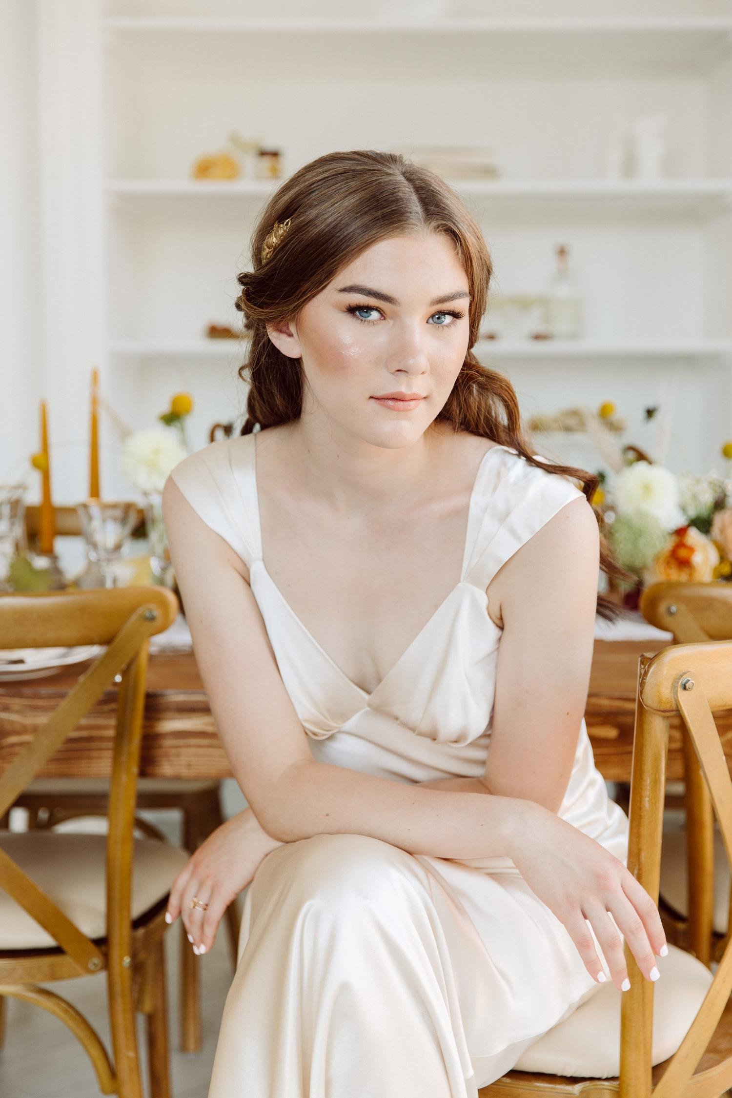 Honeybee_styled_shoot_vivid_and_vogue_toronto_magnolia_studios-147.jpg