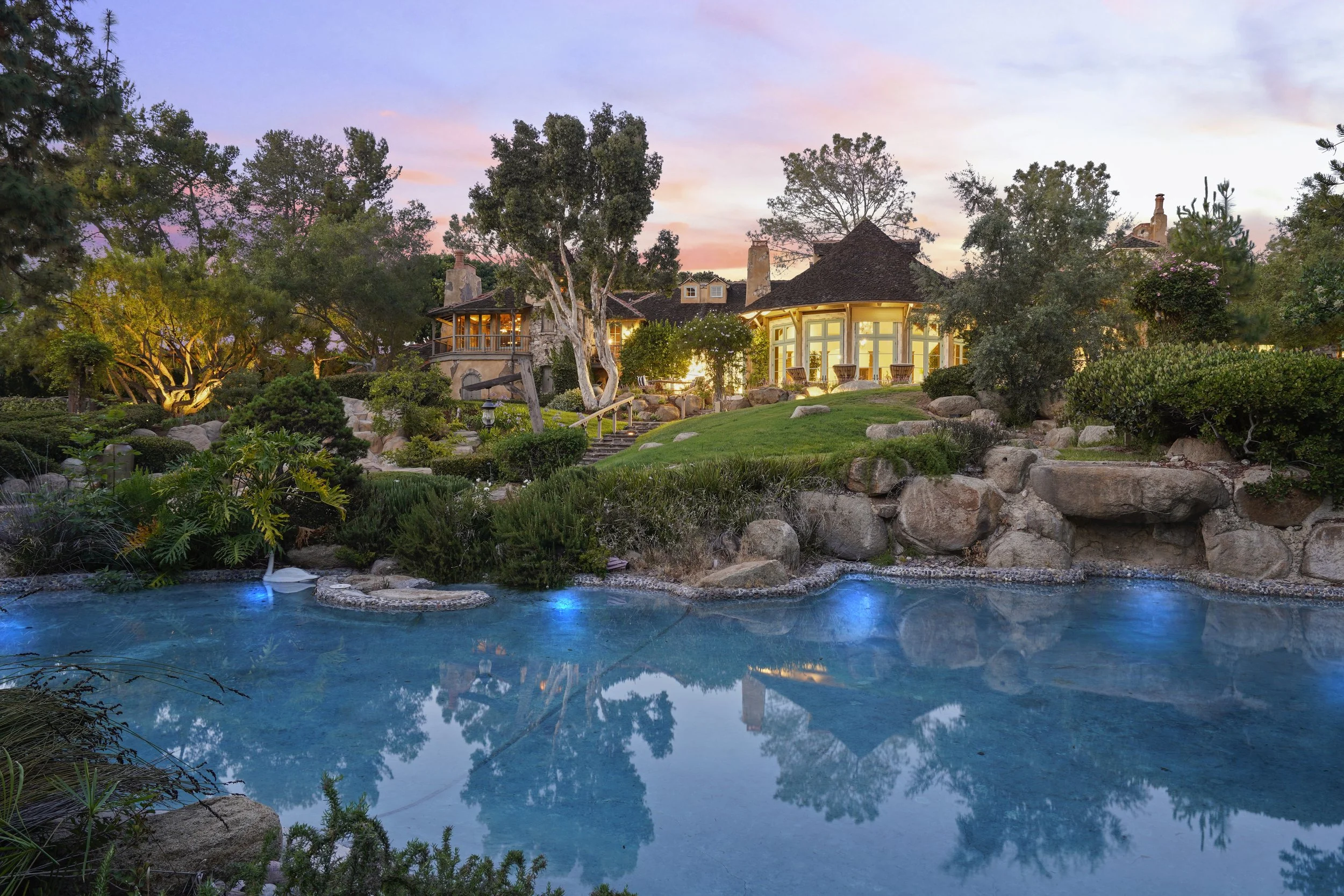Luxury Listing Package