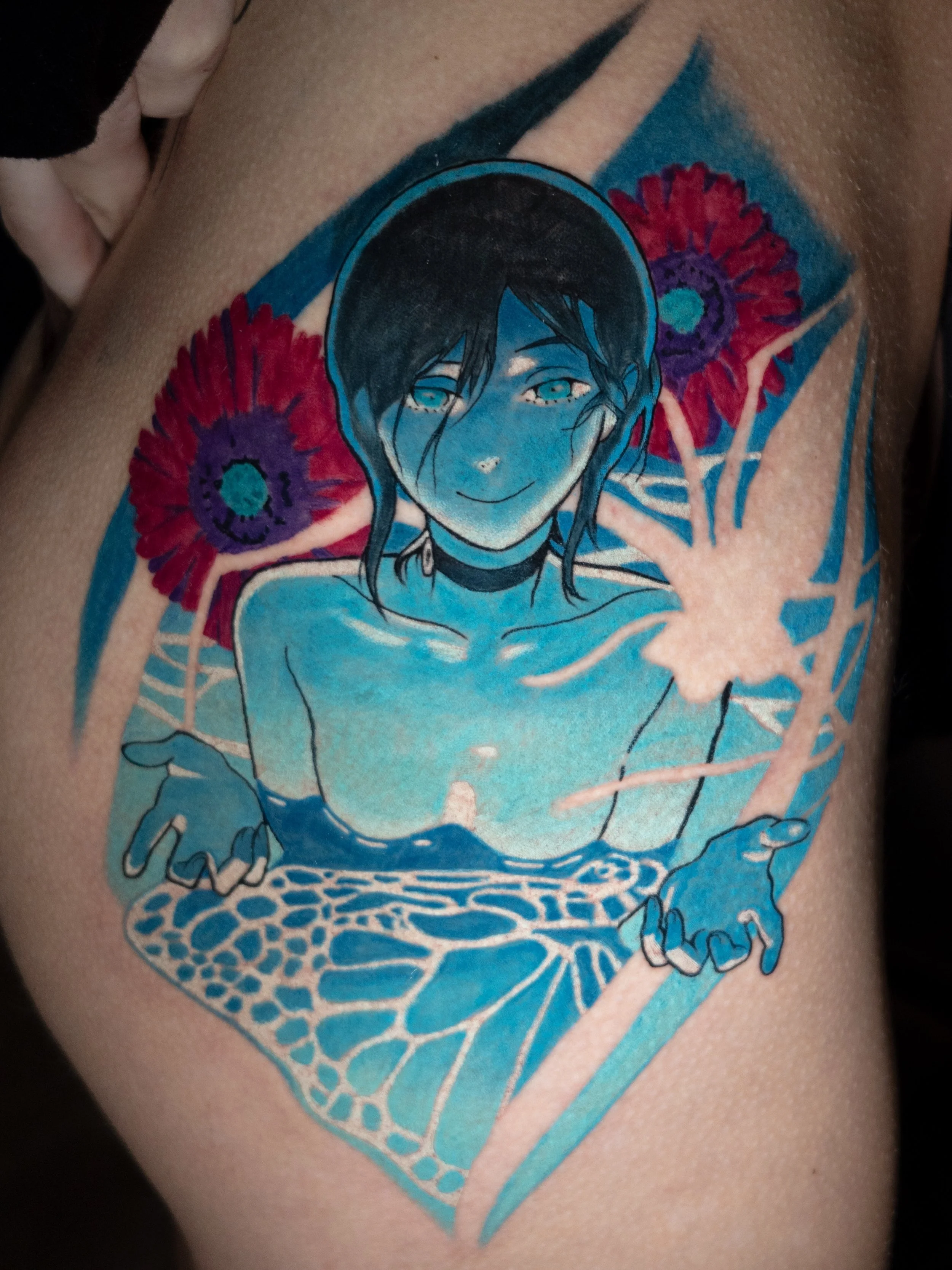Here&rsquo;s the Reze tattoo I got to make at the @toledotattoofestival 💣

The Chainsaw Man movie has been on streaming for like two weeks now and I STILL haven&rsquo;t watched it 😭
These damn responsibilities keep getting in the way😭😭😭😭😂😂😂?