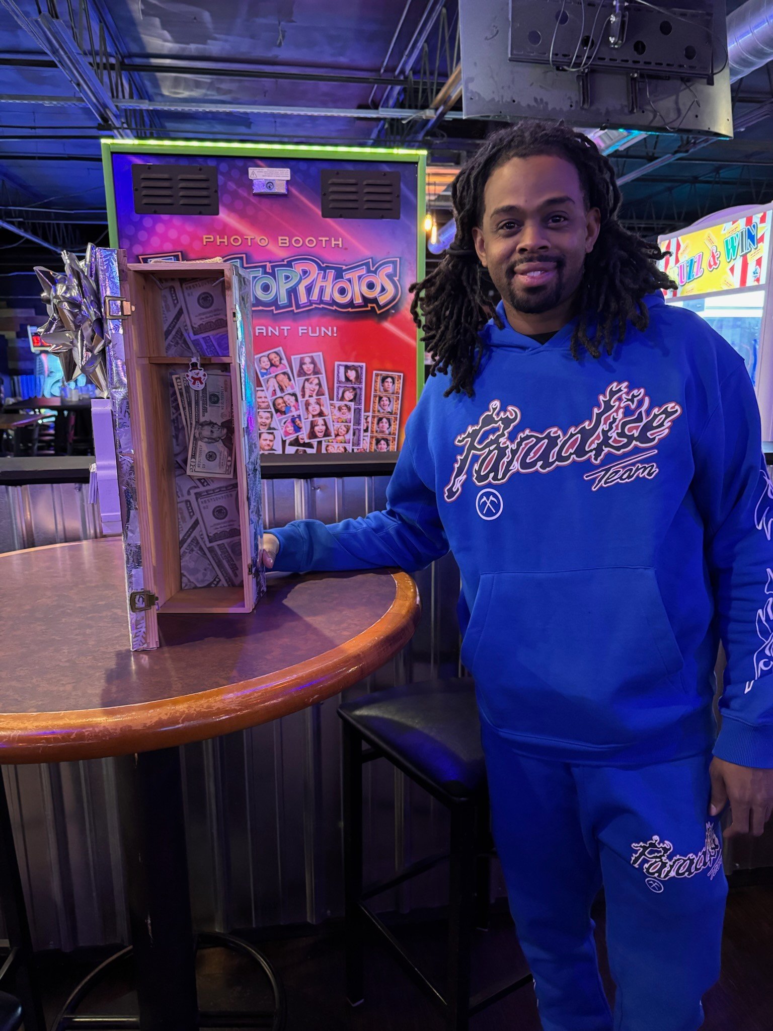Cash prize winners at Miami Valley Sports Bar