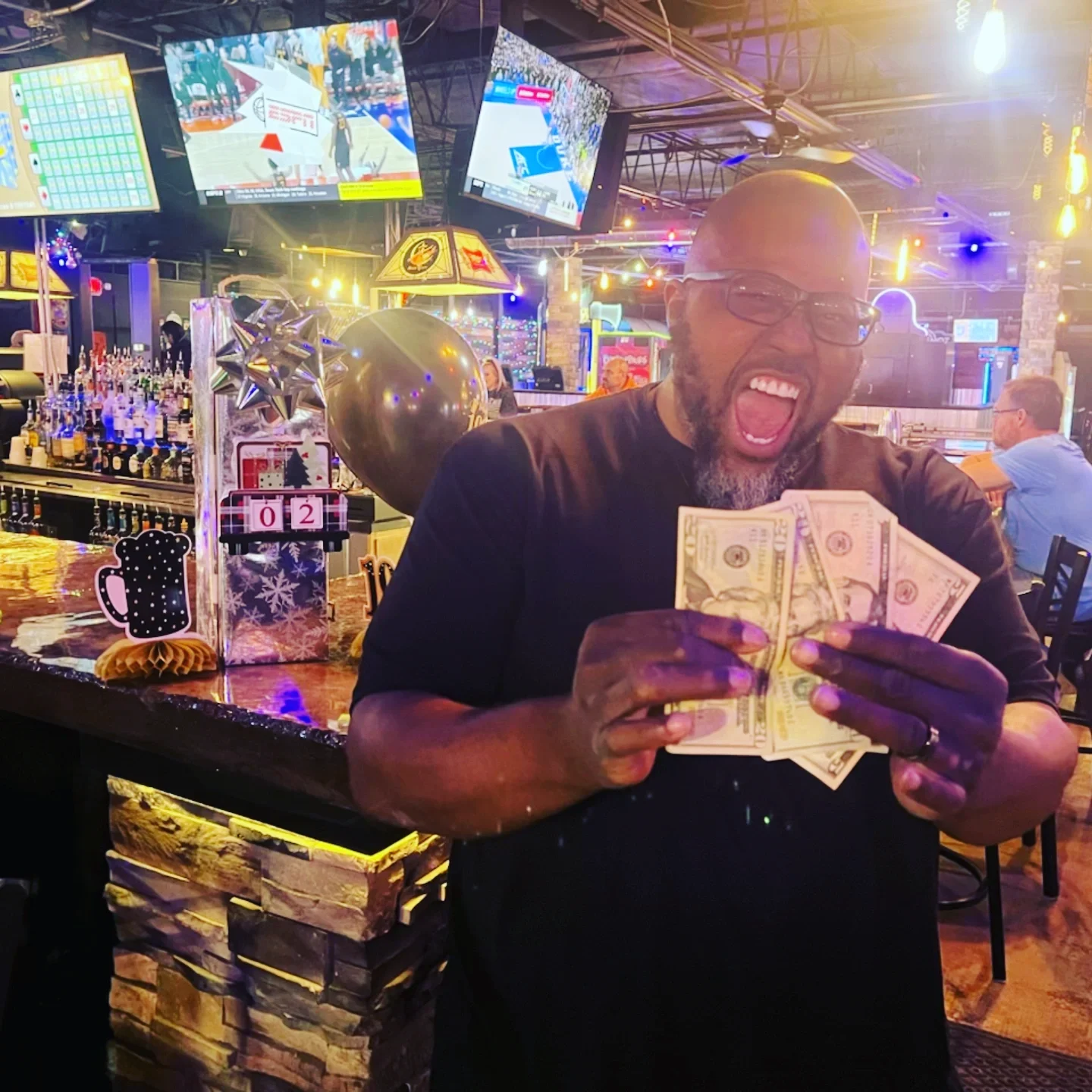 Cash prize winners at Miami Valley Sports Bar
