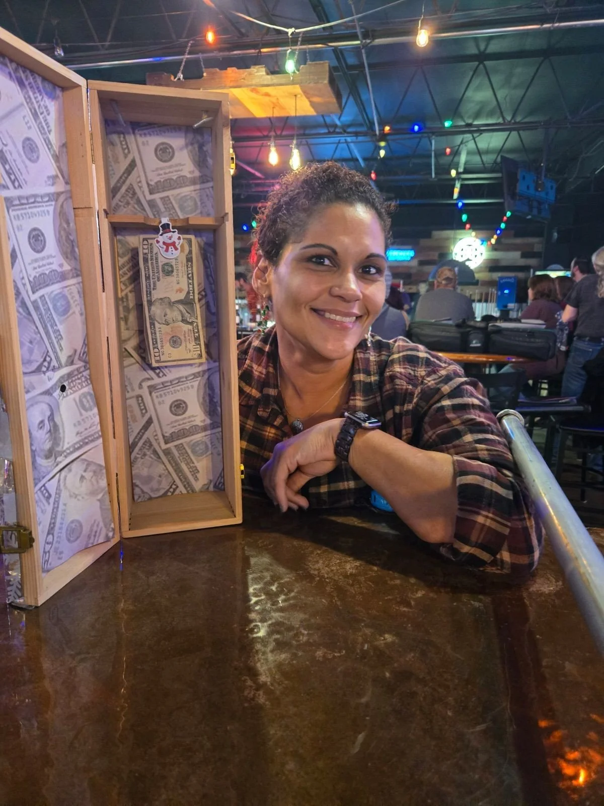 Cash prize winners at Miami Valley Sports Bar
