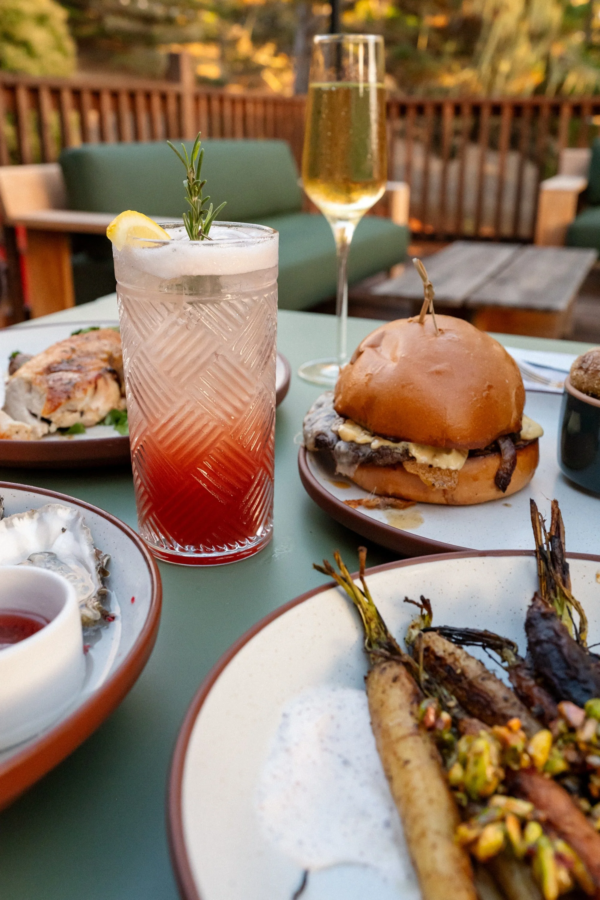 photo by @luke_fwc
Vegetables and burger and drink plated.
 