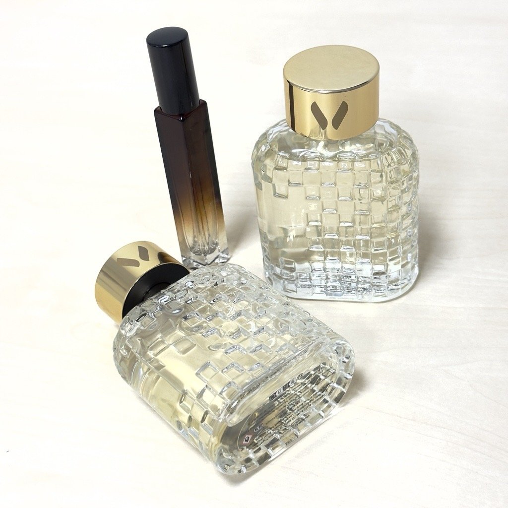 flacons 100ml et 10 de l'eau de parfum Volanjara