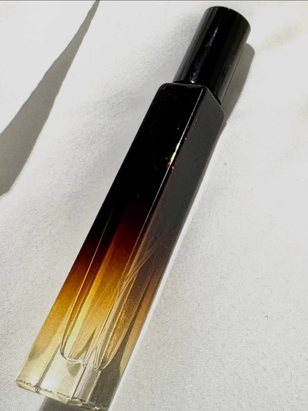 BEST SELLER VOLANJARA : LE VIP SAMPLE 

Notre format voyage, l&rsquo;&eacute;chantillon 10ml ➡️ https://www.volanjarafragrances.com/colis-decouverte

#sample #echantillon #parfum #decouvrir #tester #volanjara #perfume #discovery #madeingrasse