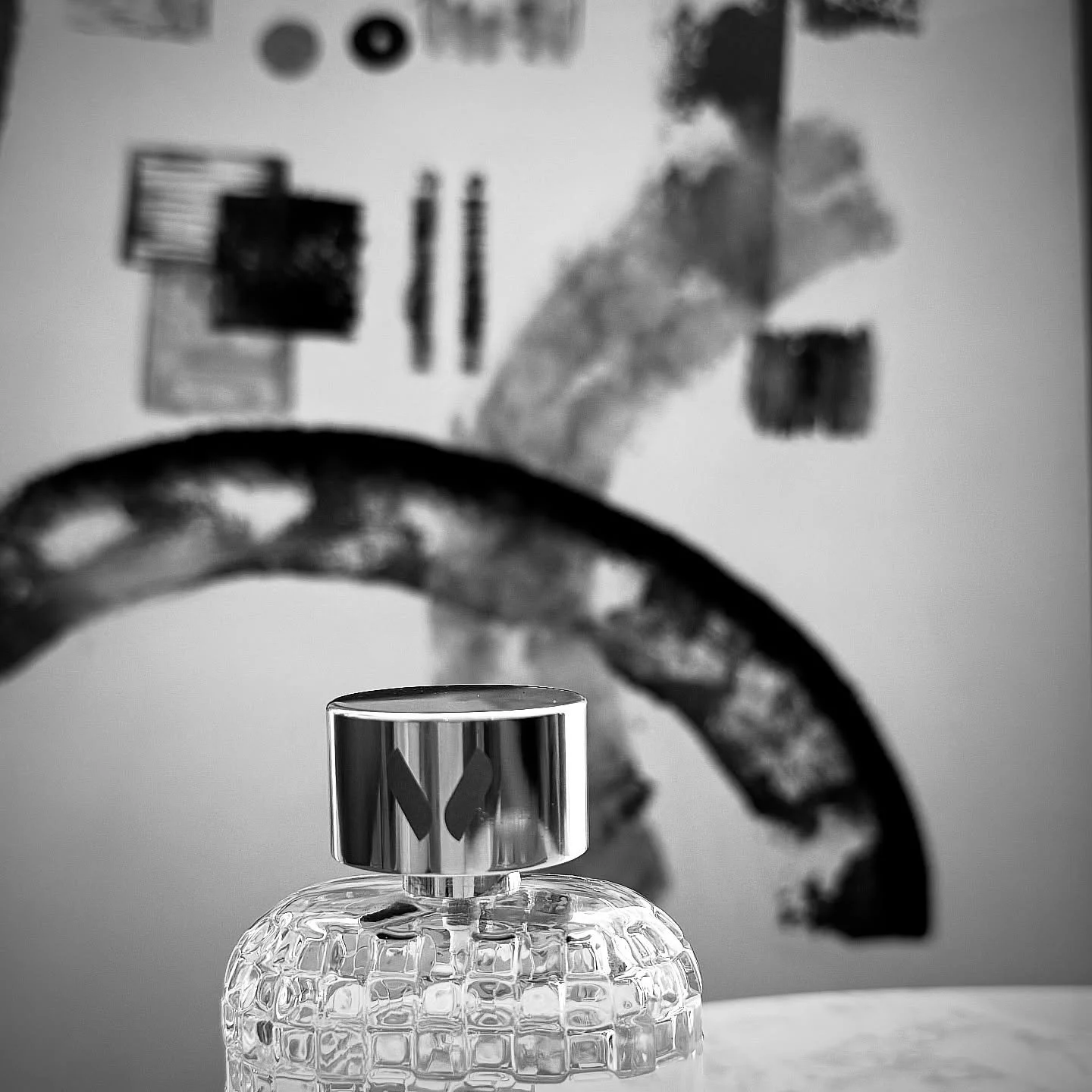 🌍 Volanjara la nomade est aussi une soci&eacute;t&eacute; s&eacute;n&eacute;galaise : Volanjara SARL 🇸🇳

#volanjara #senegal #blackowned #luxury #perfume