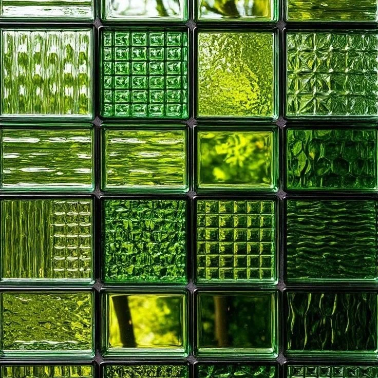 🍃 Beaucoup de marques font le choix d&rsquo;acheter leurs flacons vides en masse et tr&egrave;s loin. Chez Volanjara nous avons choisi d&rsquo;&ecirc;tre pauvre mais &eacute;thique donc notre flacon a &eacute;t&eacute; fabriqu&eacute; directement ch