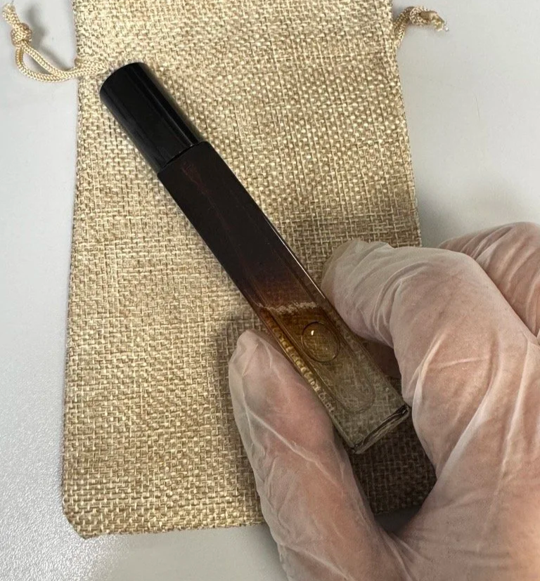 Laboratoire contrôle qualité Vip Sample format voyage 10ml eau de parfum Volanjara, Montpellier, France