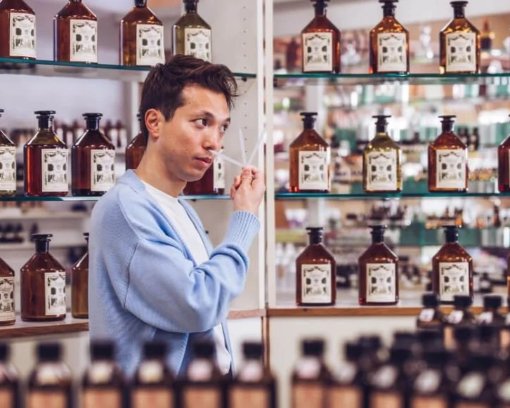 Mr Yusuke Masuda Parfumeur co-créateur de l'eau de parfum Volanjara