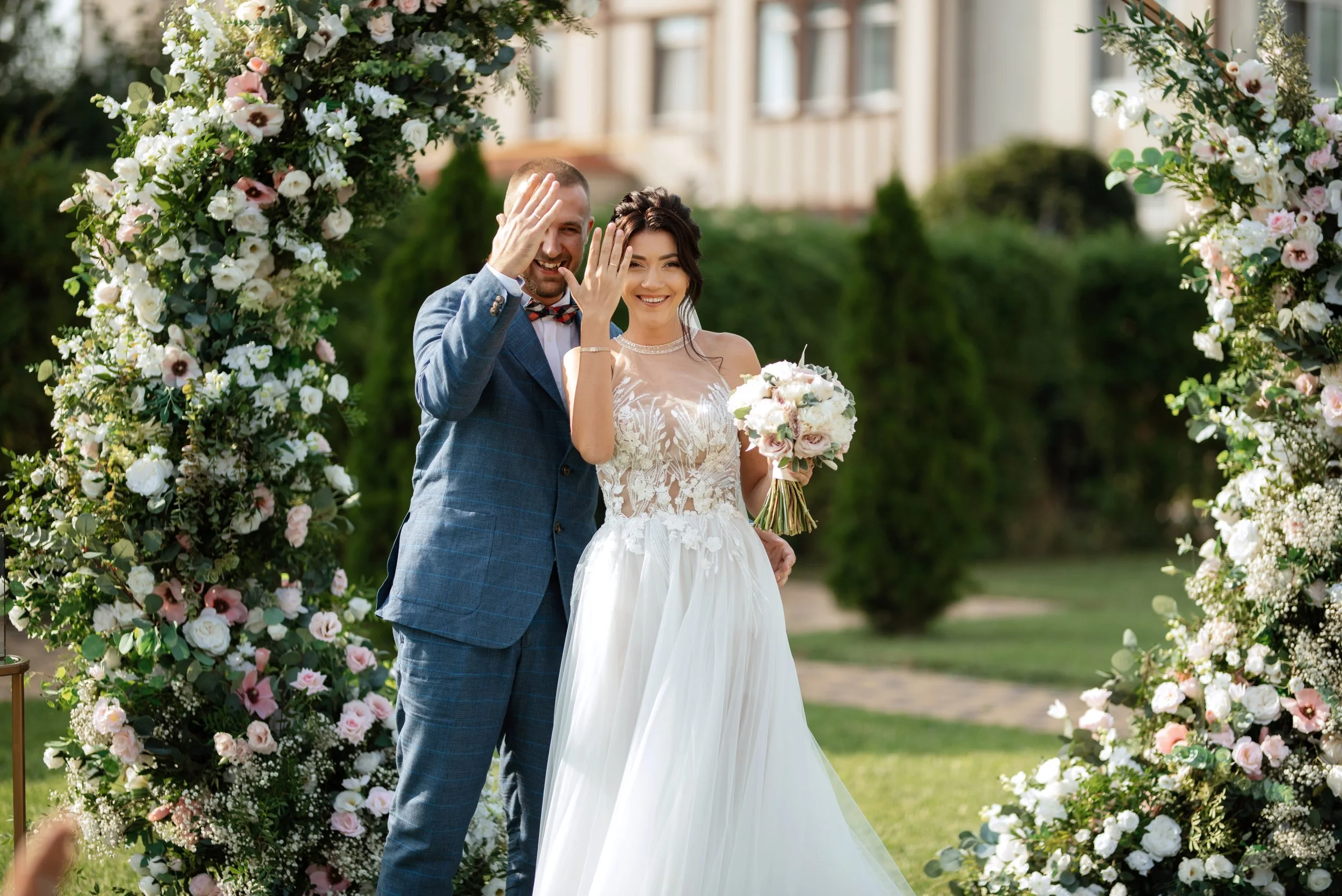 wedding-ceremony-of-the-newlyweds-on-the-glade-2023-11-27-04-58-42-utc.jpg