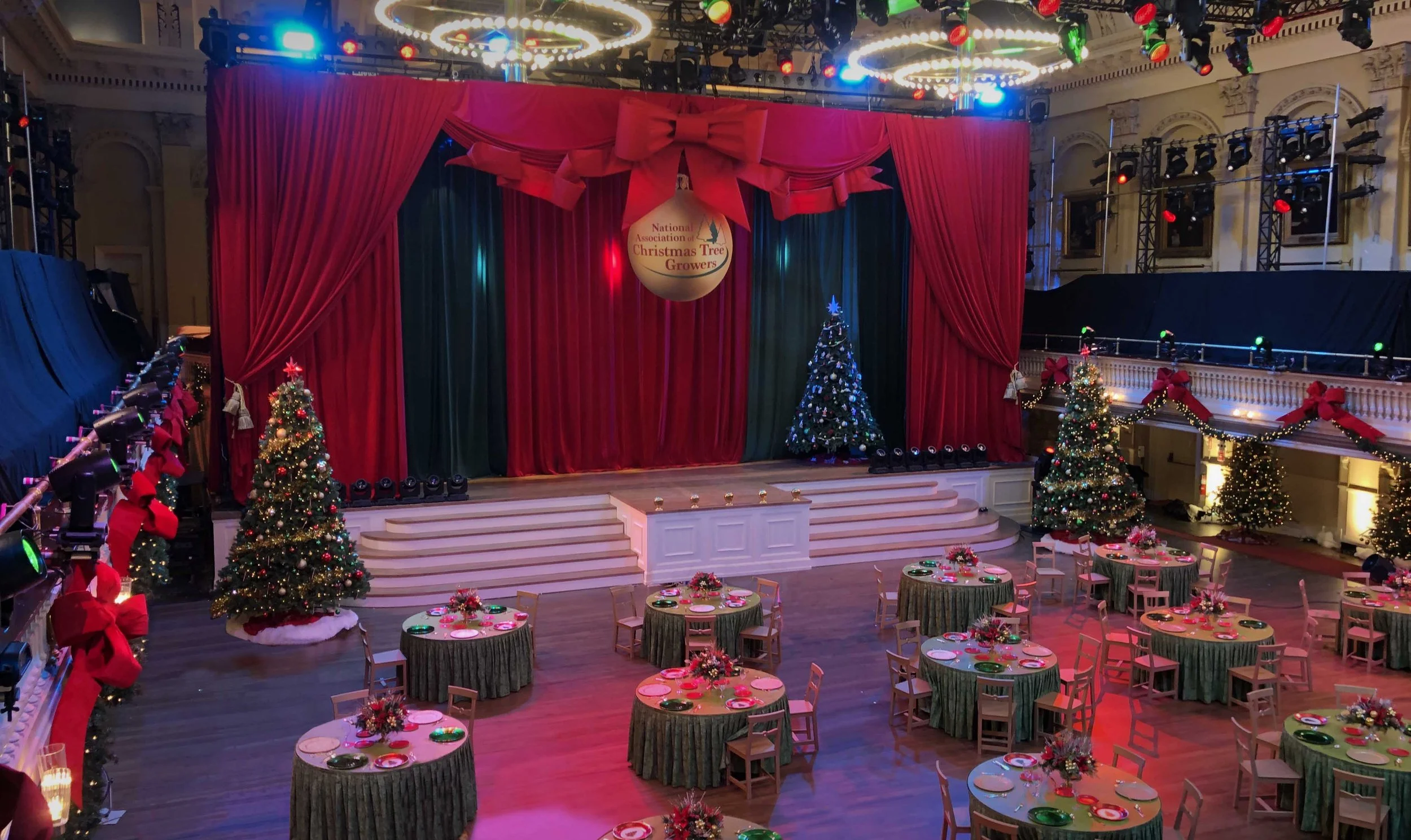 Ballroom_1.jpg
