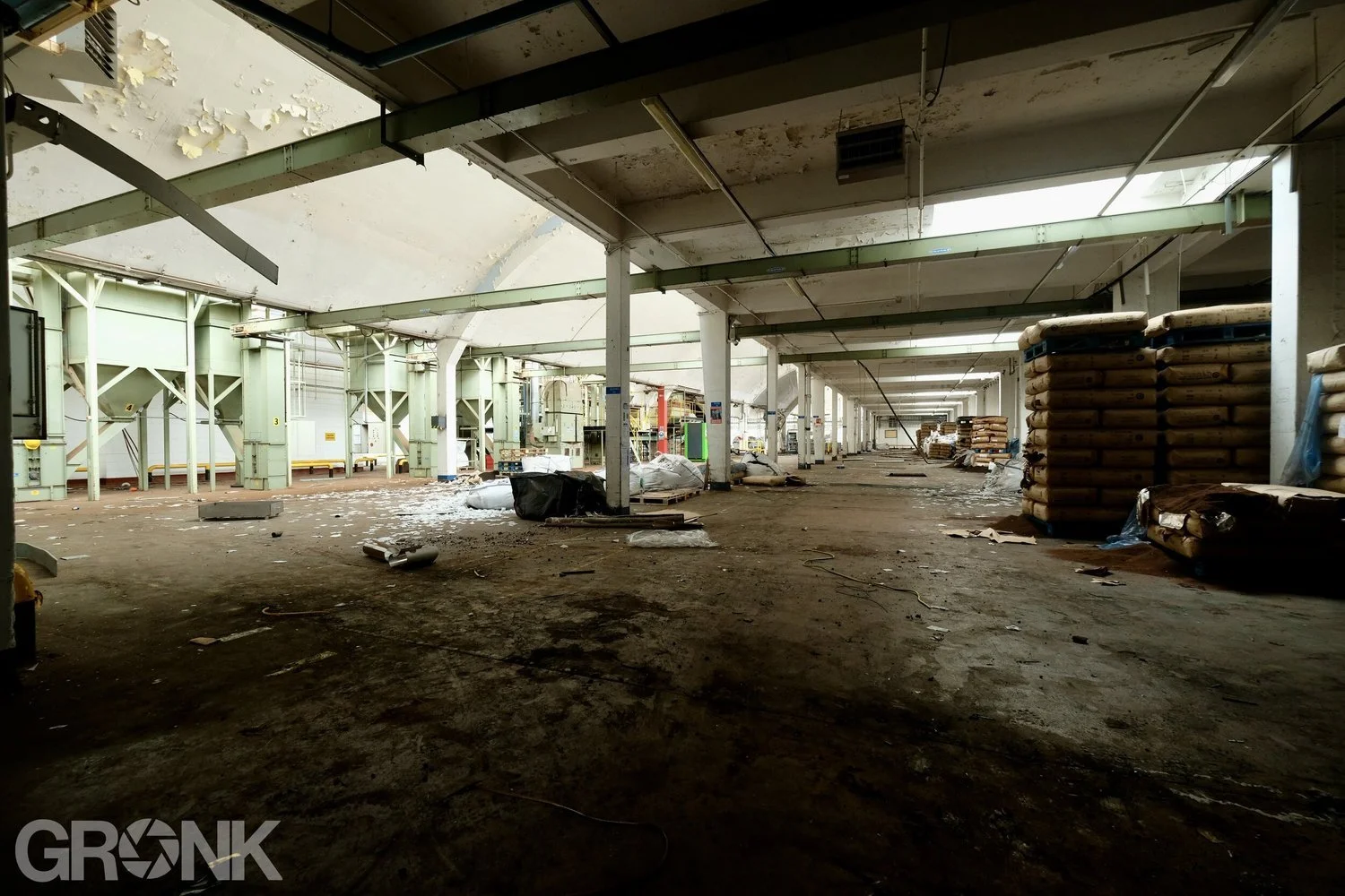GRONK_Typhoo_Factory6.jpg