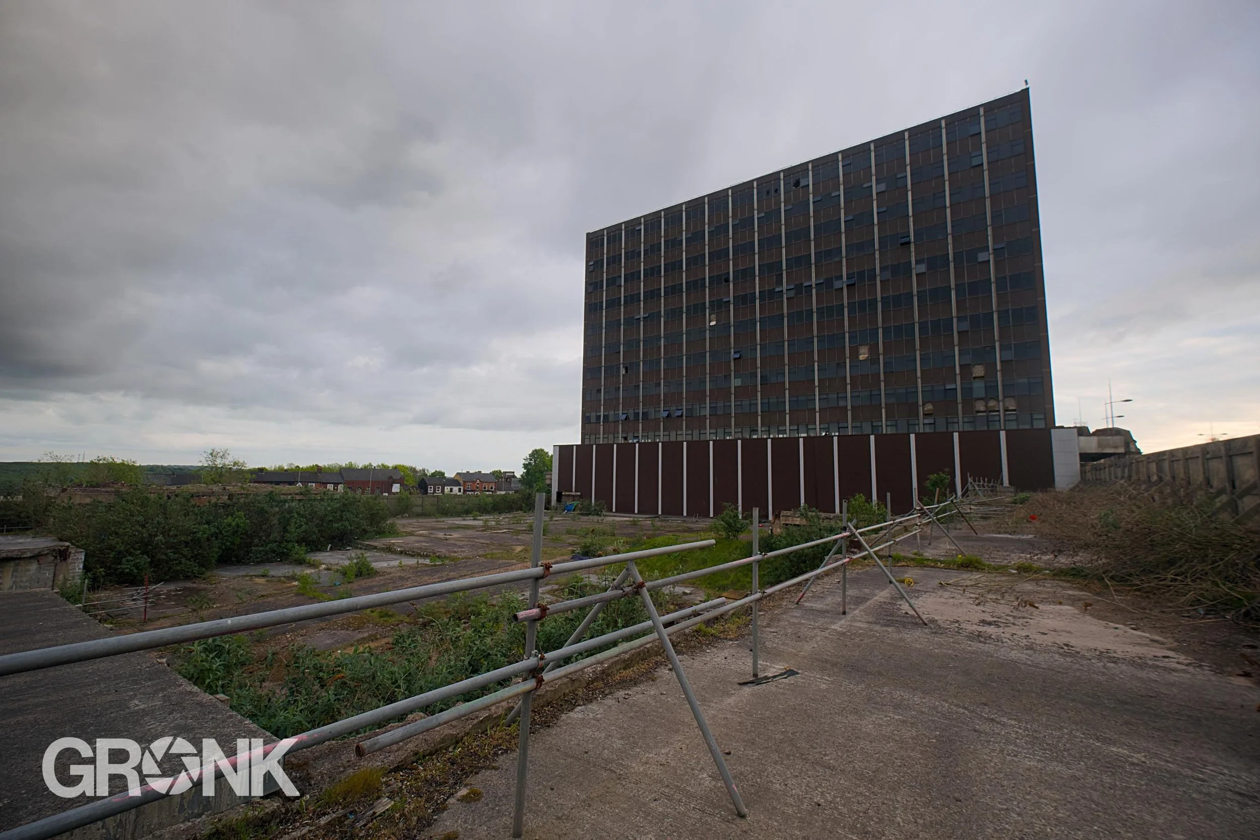 Blackburn House, Stoke on Trent

#Abandoned #Hanley #StokeonTrent
Shot with #Fujifilm #XT5