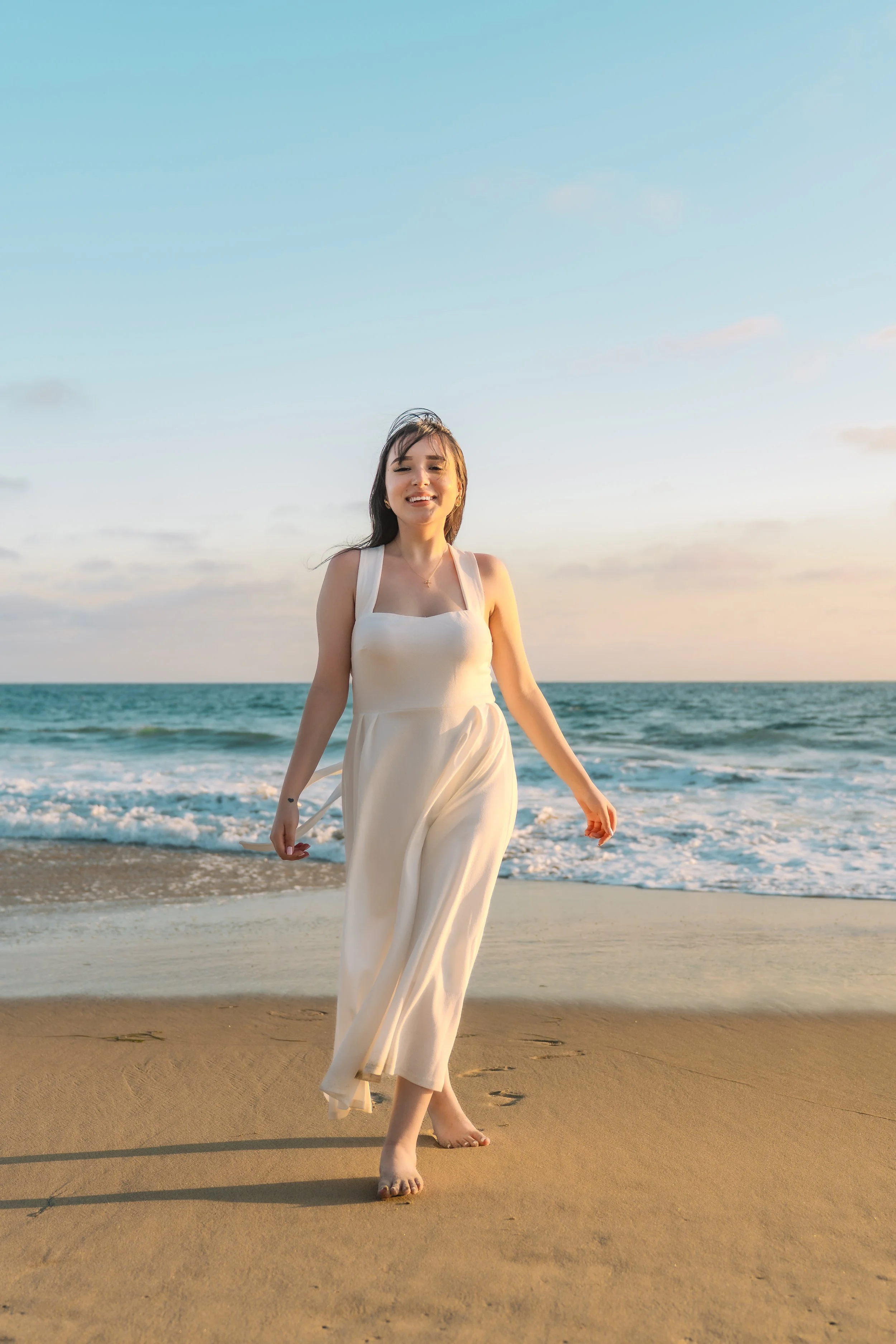 Sunset Photo shoot at the beach with Kiki's Artegraphy photography