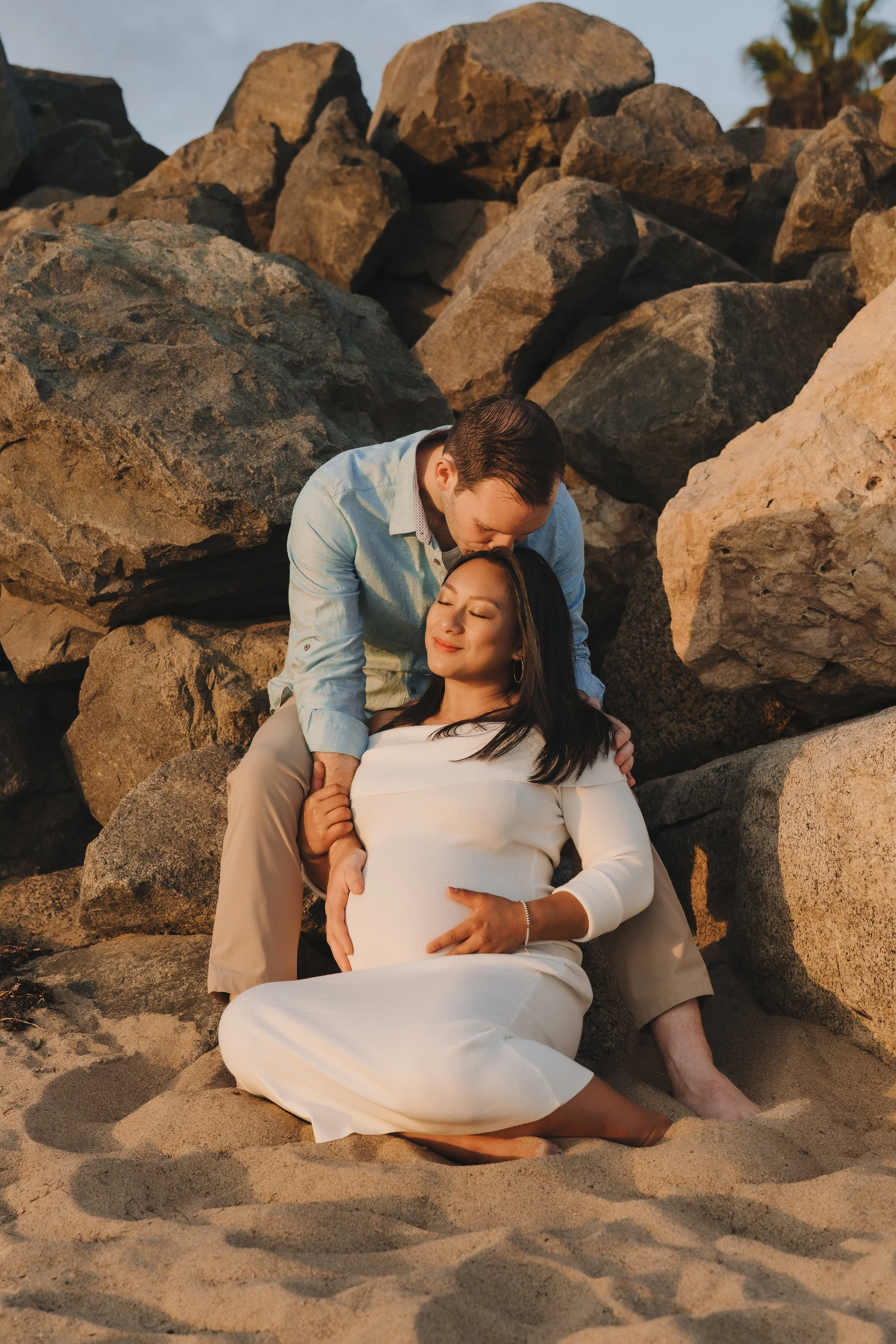 Maternity Photoshoot at San Clemente State Beach with Kiki's Artegraphy