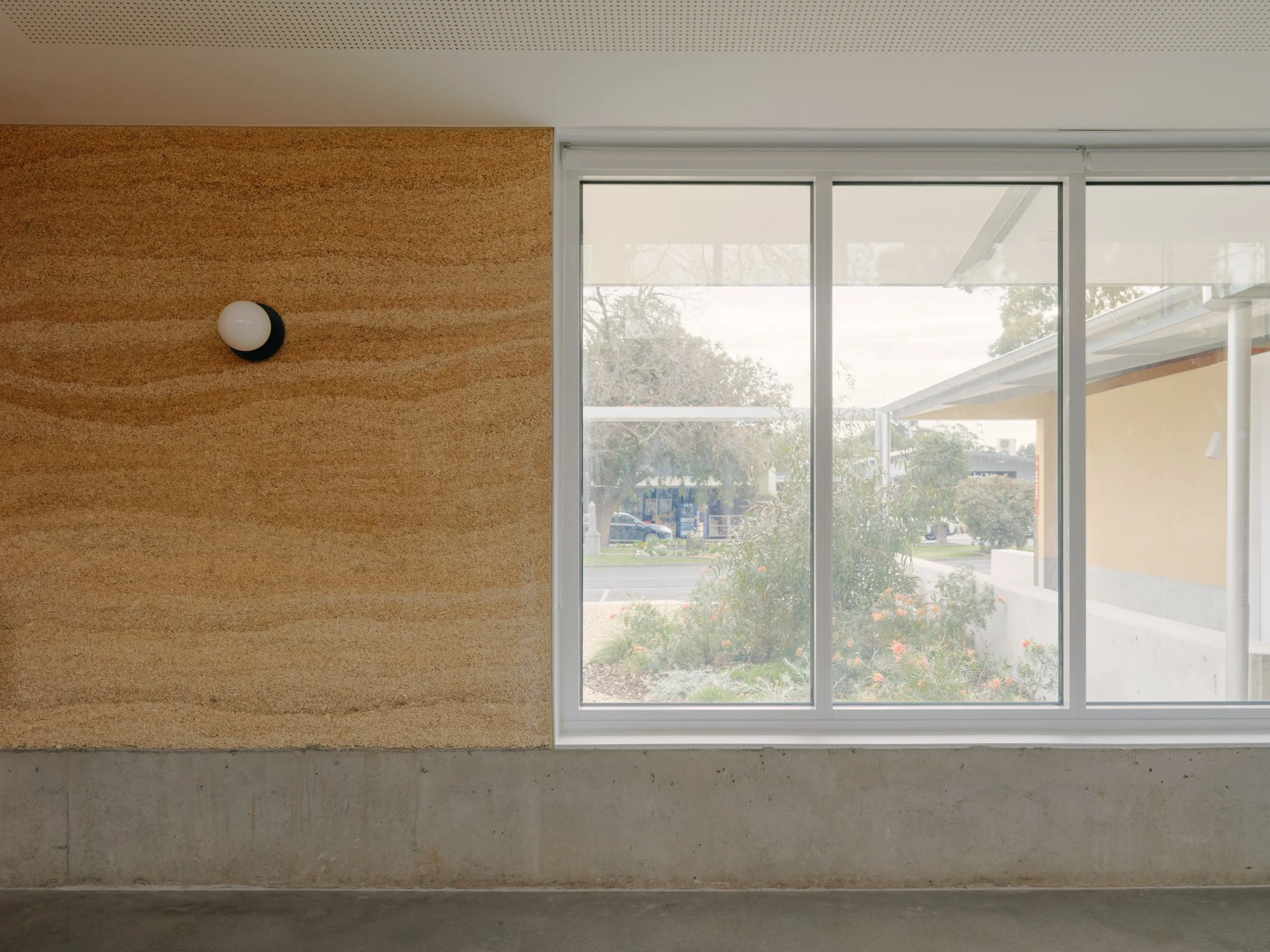 Hemp wall meeting room 