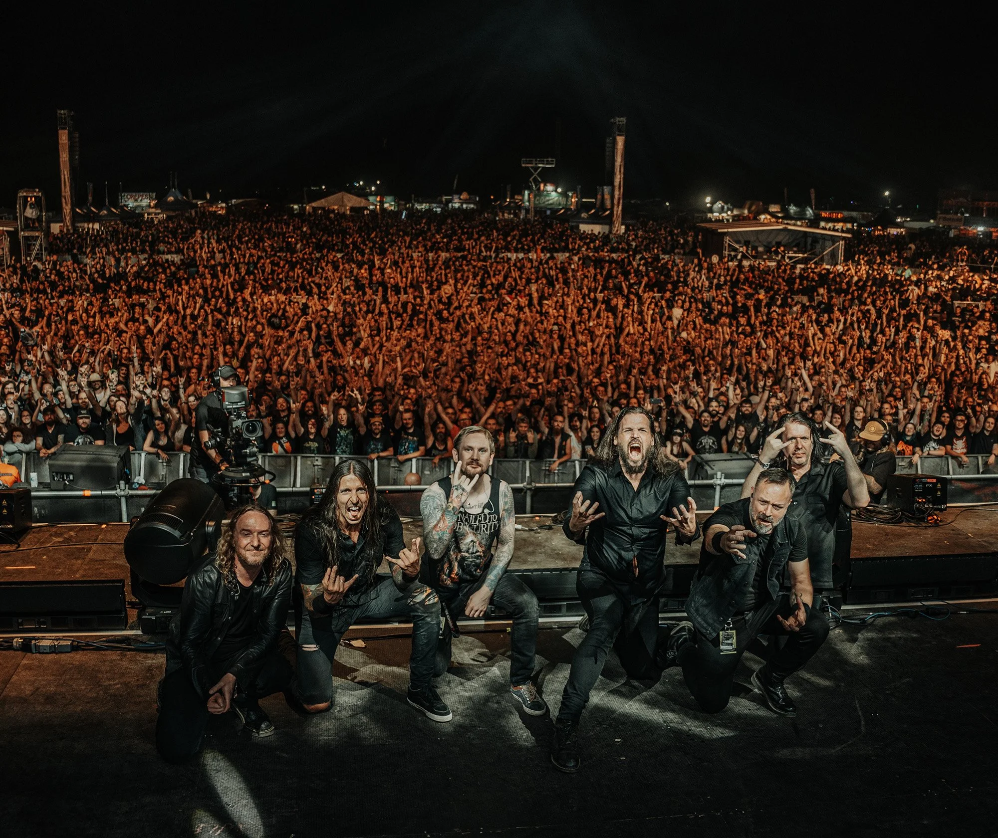 TOUR — DT