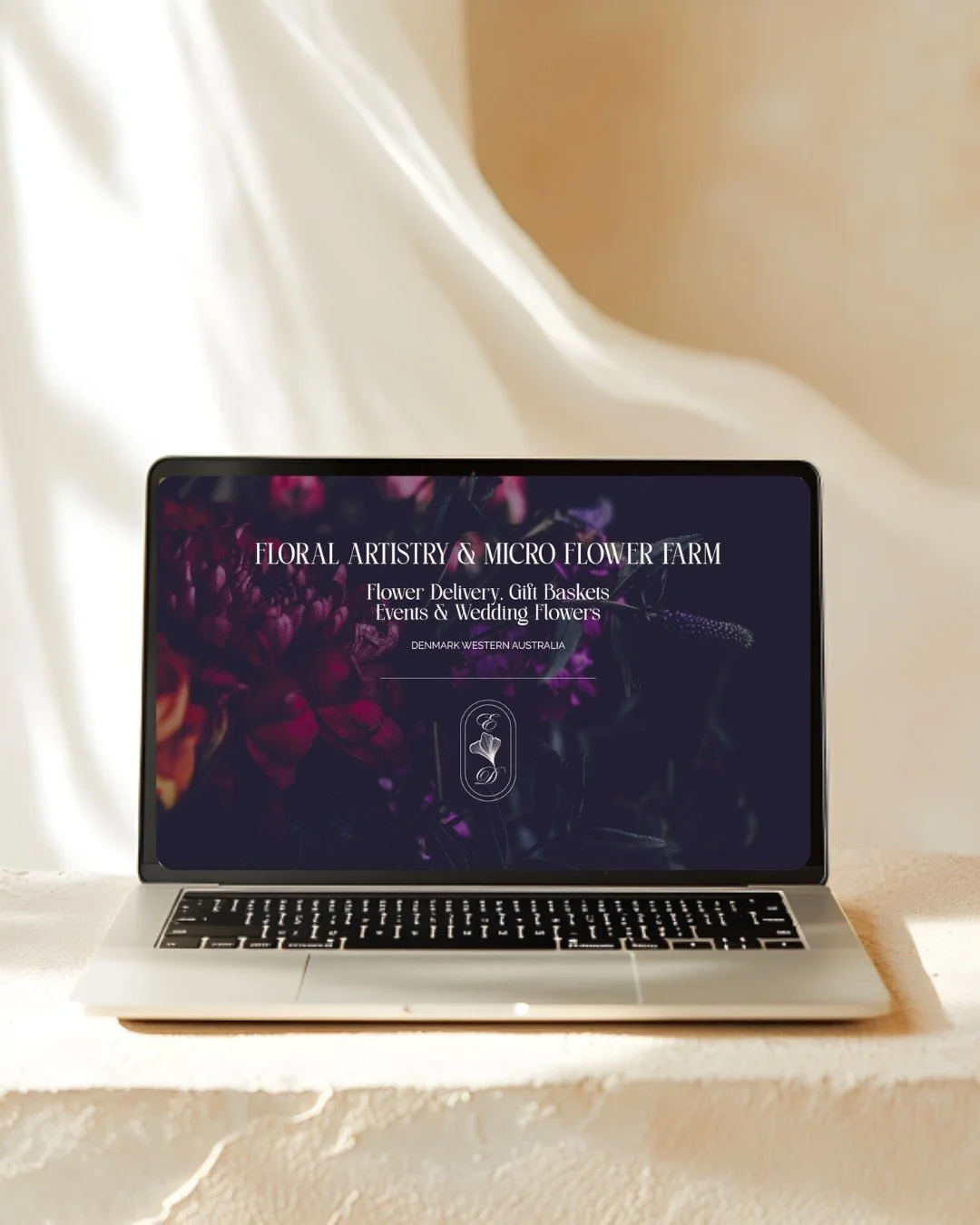 Some projects feel special from the very beginning 🩷💐 

Everblooms Denmark was one of them. 

When Sandra first reached out, her artistry was already extraordinary. The dahlias. The movement. The farm-to-bouquet philosophy. It was all there ✨ 

But