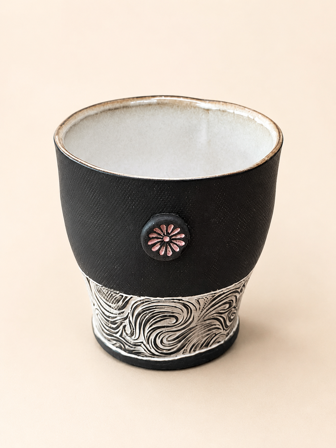 Pink button cup.png